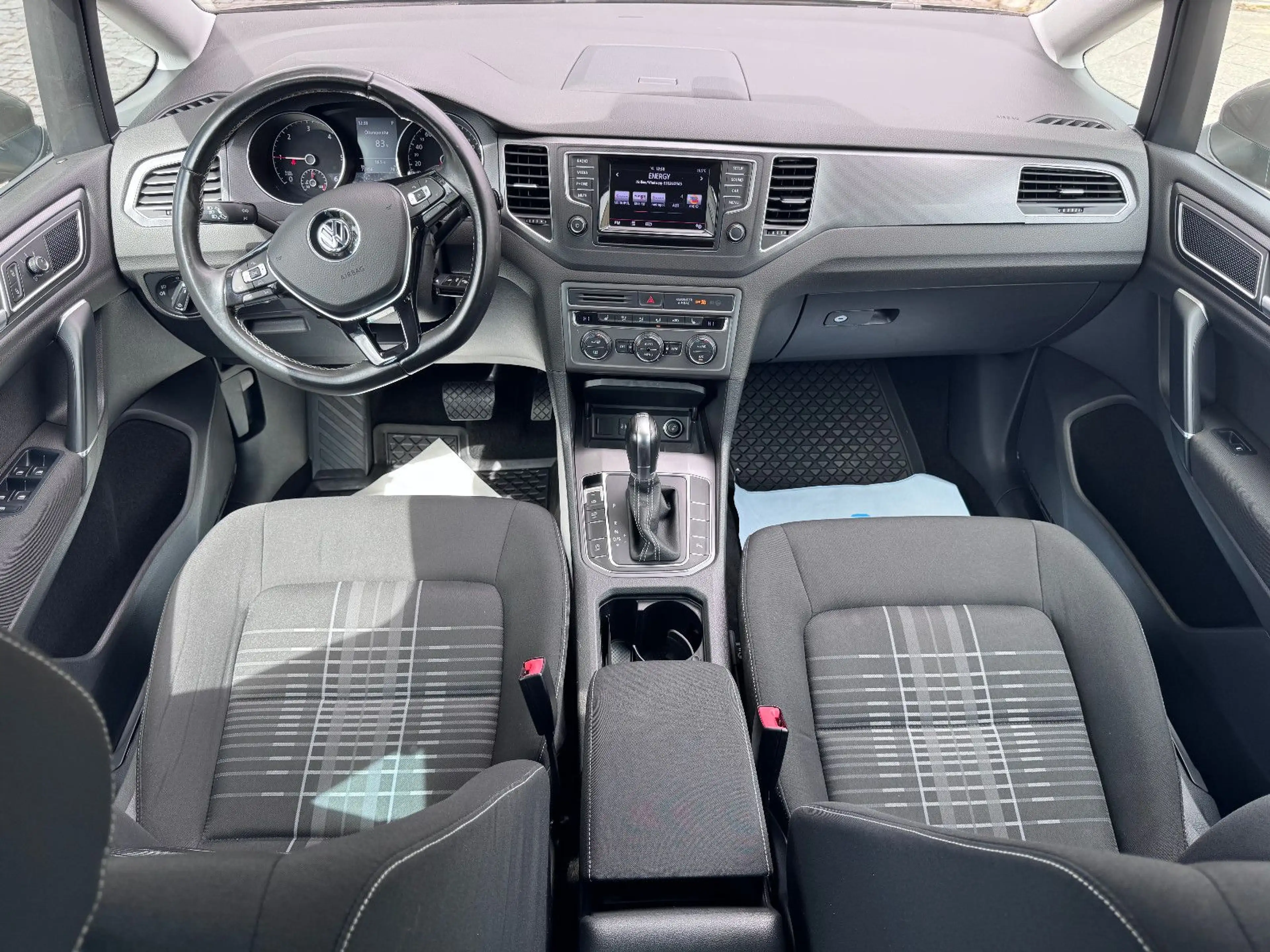 Volkswagen Golf Sportsvan Golf VII SPORTSVAN*2.0 150PS'BMT*2xPDC*SHZ* — photo 10