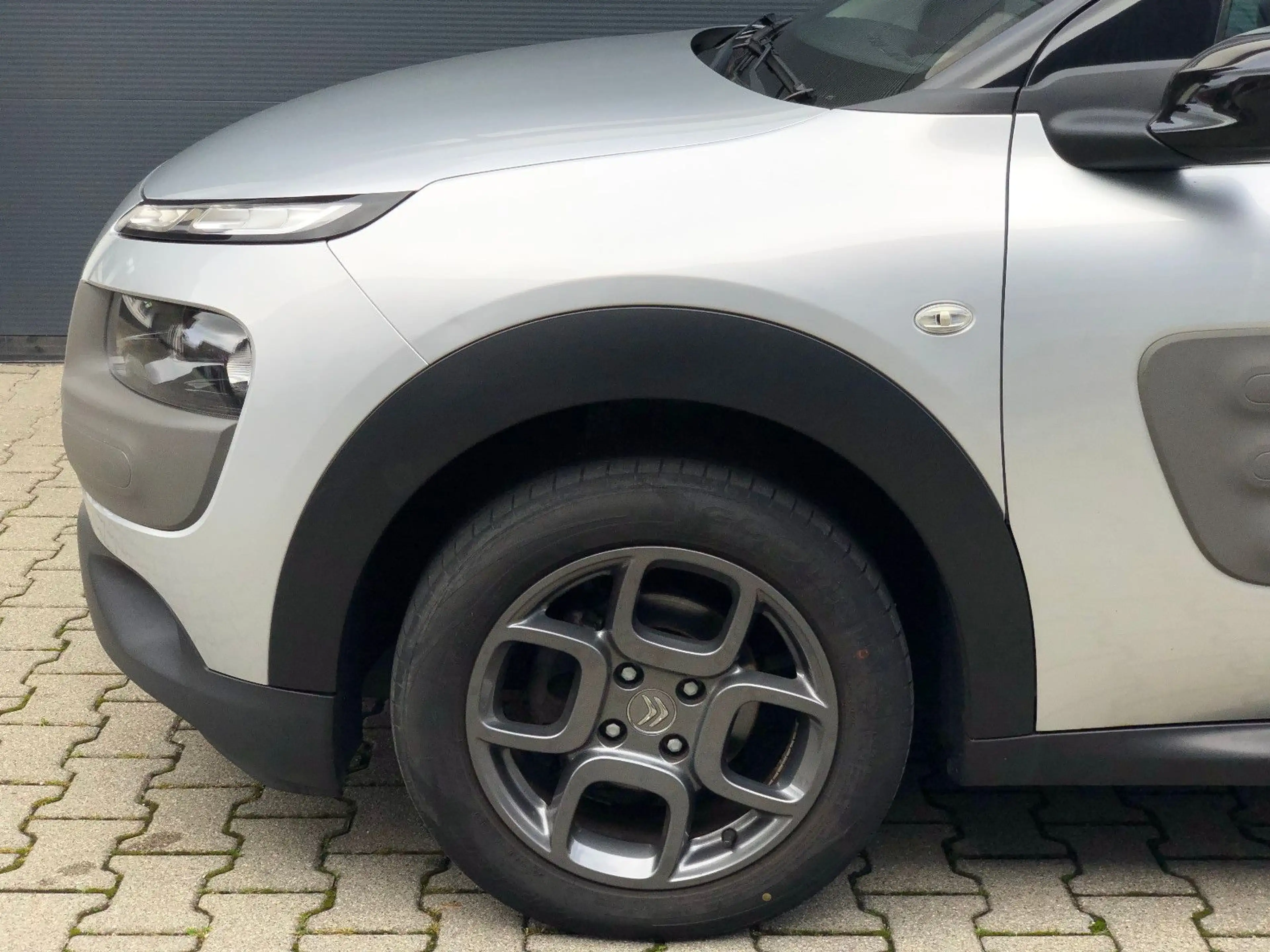 Citroen C4 Cactus Feel Edition Navi SHZ Kamera Tempomat — photo 11