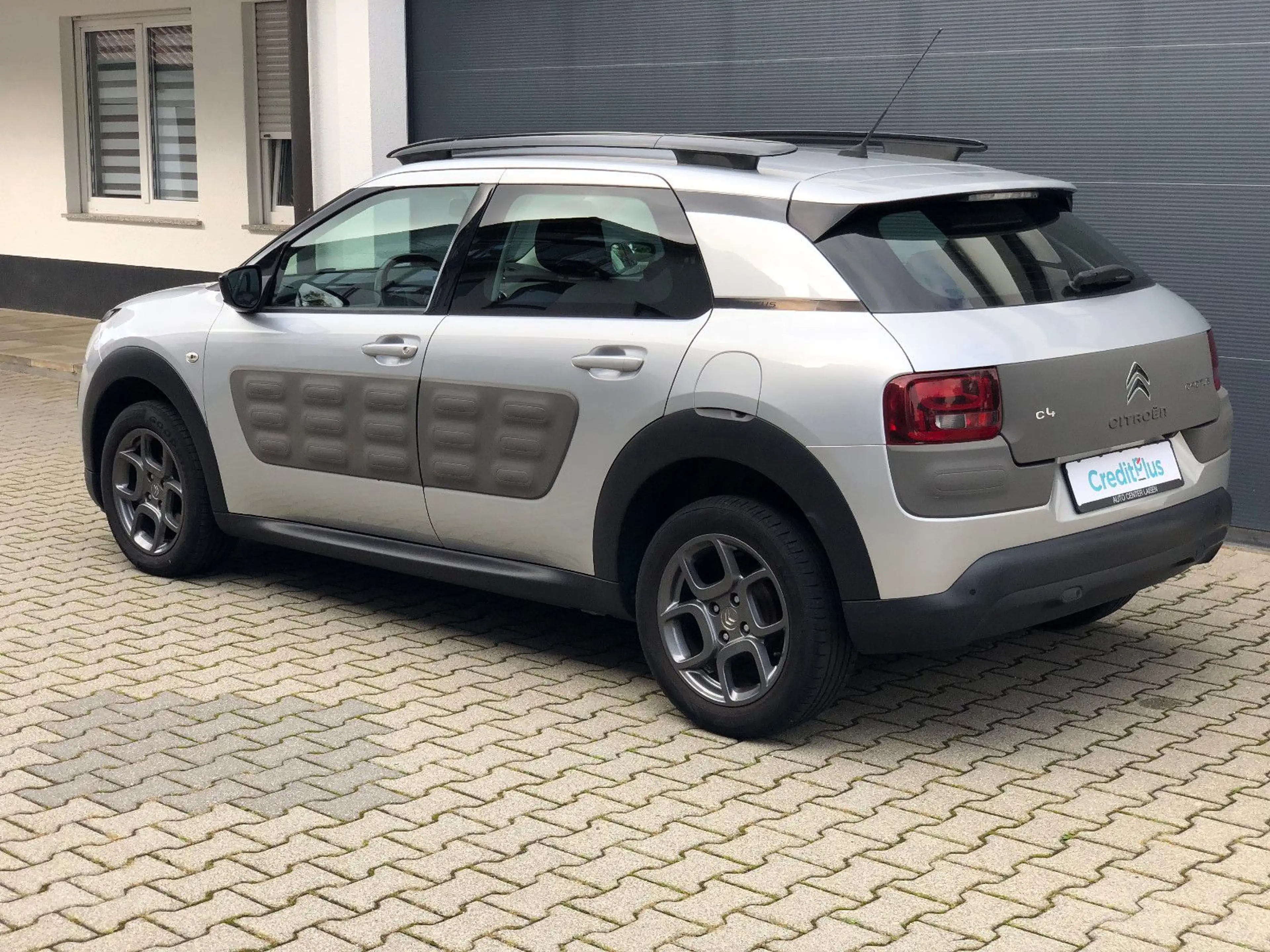 Citroen C4 Cactus Feel Edition Navi SHZ Kamera Tempomat — photo 7