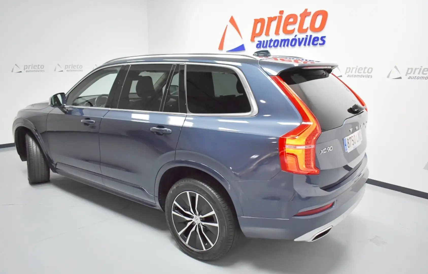 Volvo XC90 B5 Momentum Pro 7pl. AWD Aut. Azul - 2