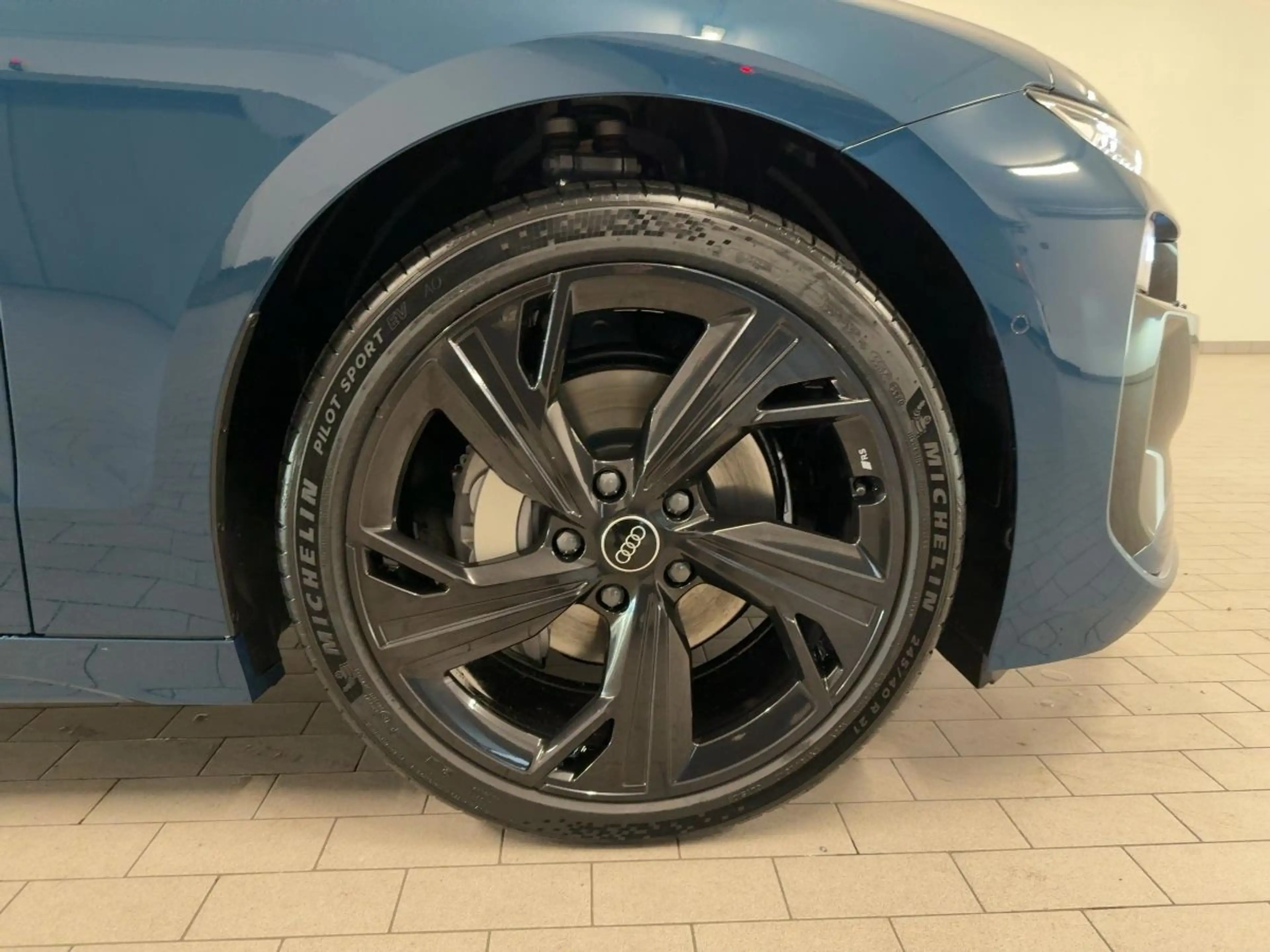 Audi A6 e-tron quattro — photo 15