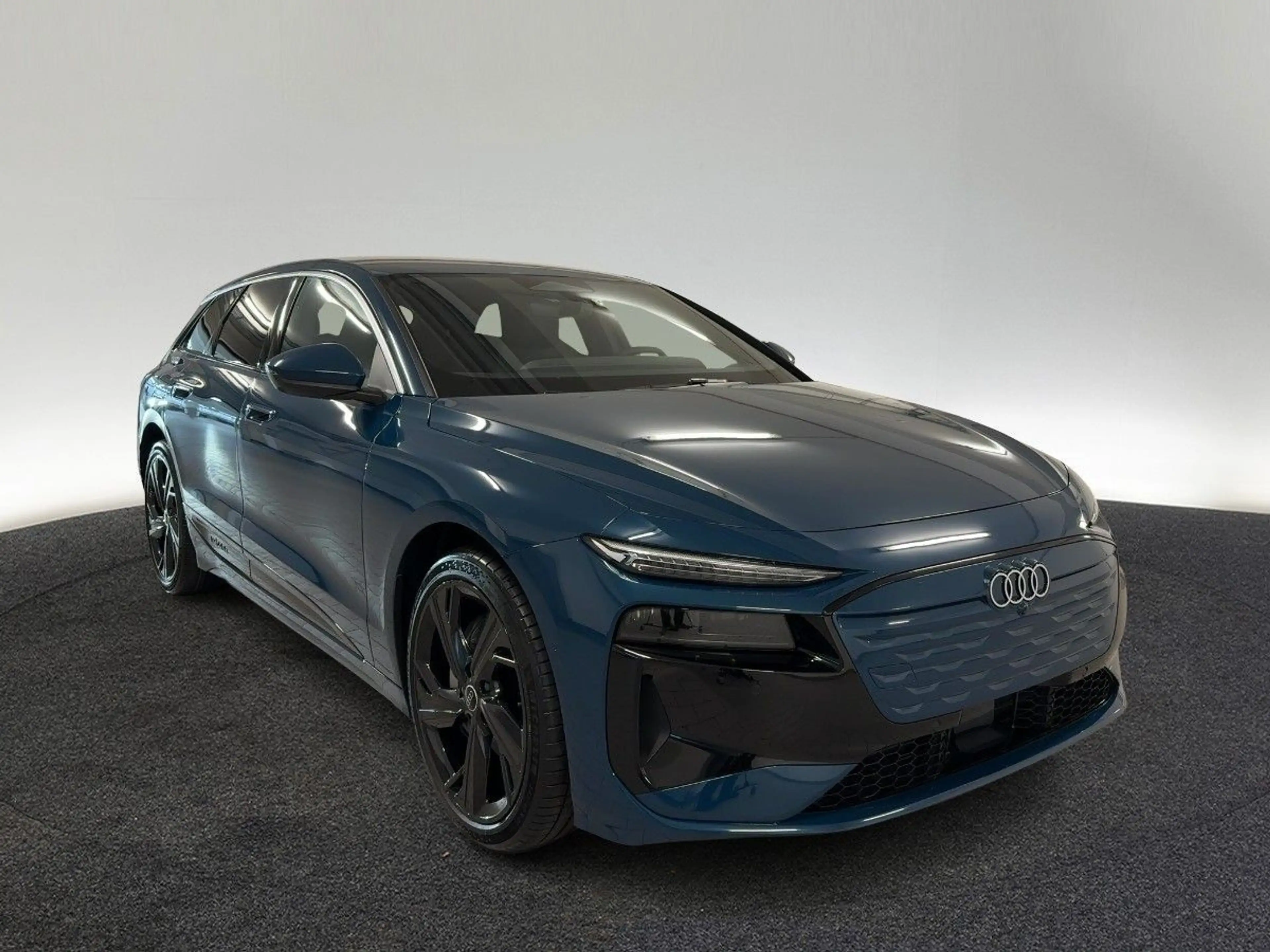 Audi A6 e-tron quattro — photo 8