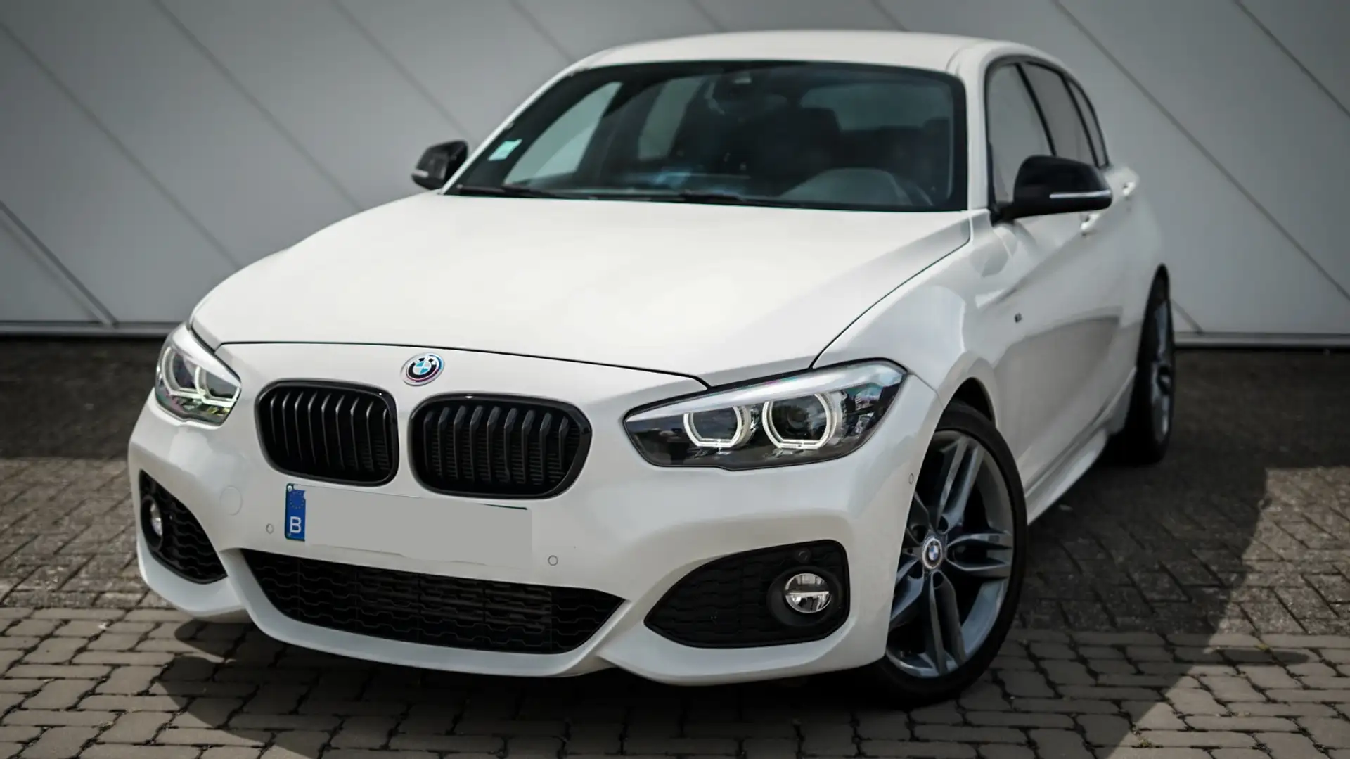 BMW 120 120d xDrive Mpakket*Keyless*LED*Laneassistent*.. Wit - 1