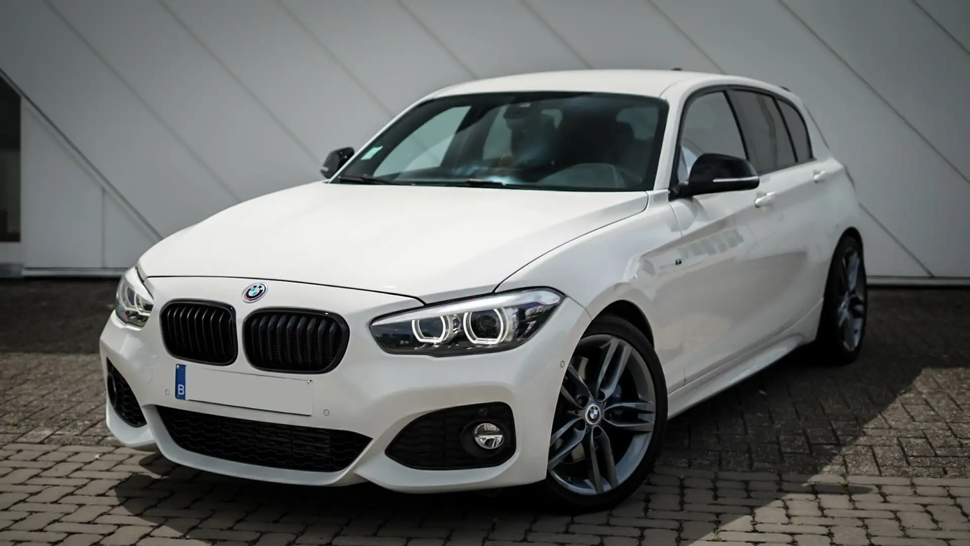 BMW 120 120d xDrive Mpakket*Keyless*LED*Laneassistent*.. Wit - 2