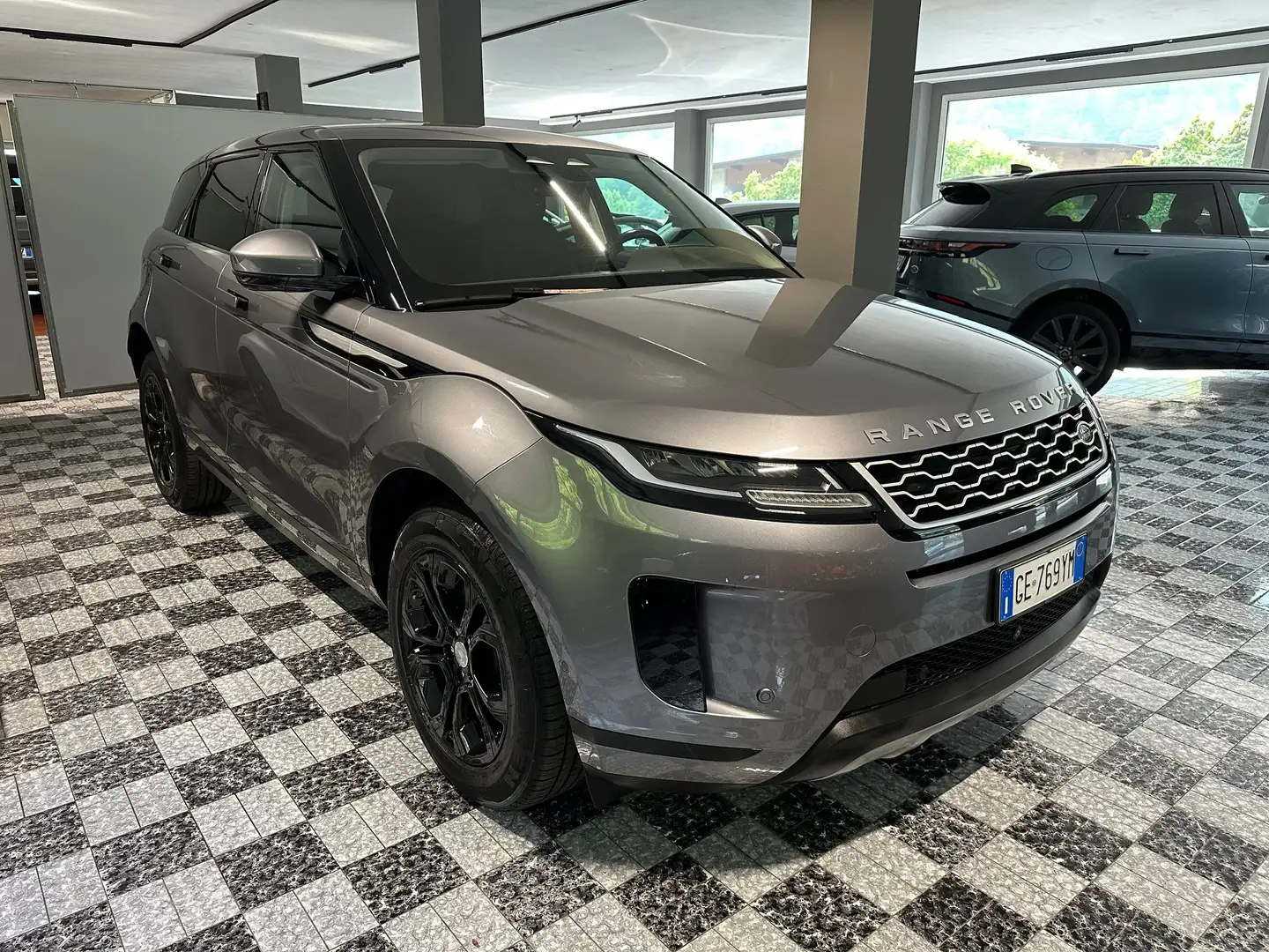Land Rover Range Rover Evoque Range Rover Evoque 2.0d i4 mhev awd 204cv auto Grigio - 2