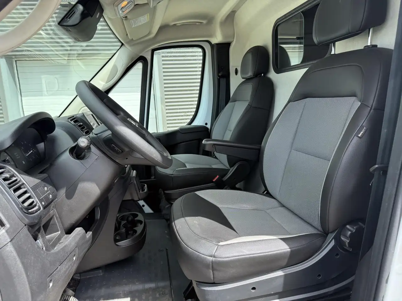 RAM ProMaster 3500 снимка RAM ProMaster 3500