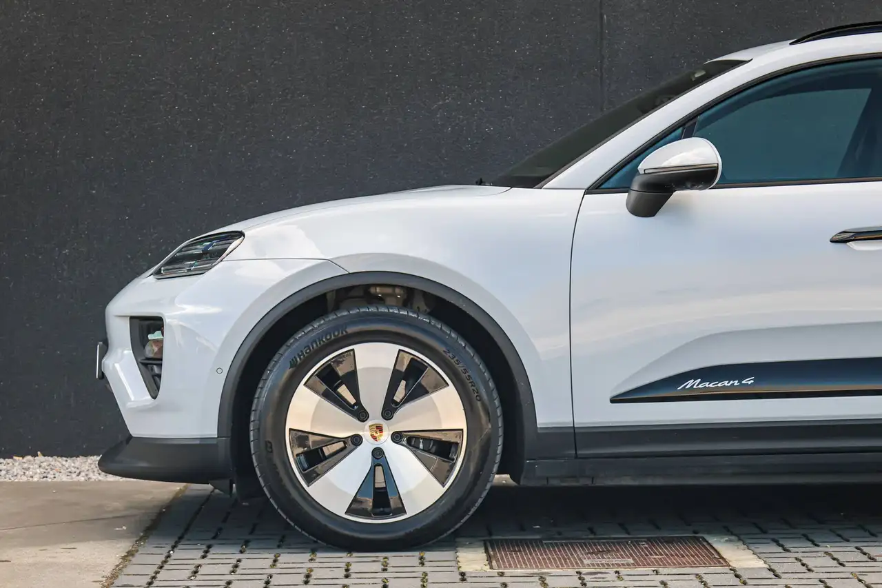 Porsche Macan 4 e-Macan 100 kWh, миниатюра 10