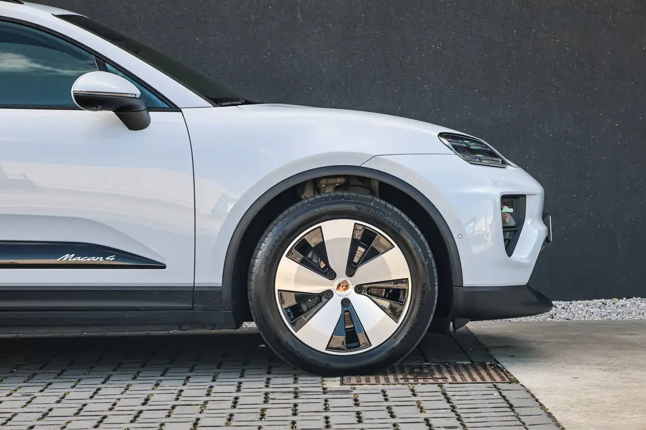 Porsche Macan 4 e-Macan 100 kWh, миниатюра 5