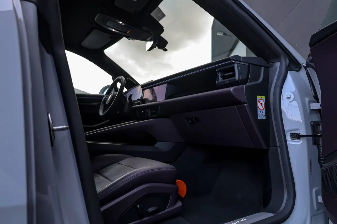 Porsche Macan 4 e-Macan 100 kWh, миниатюра 30