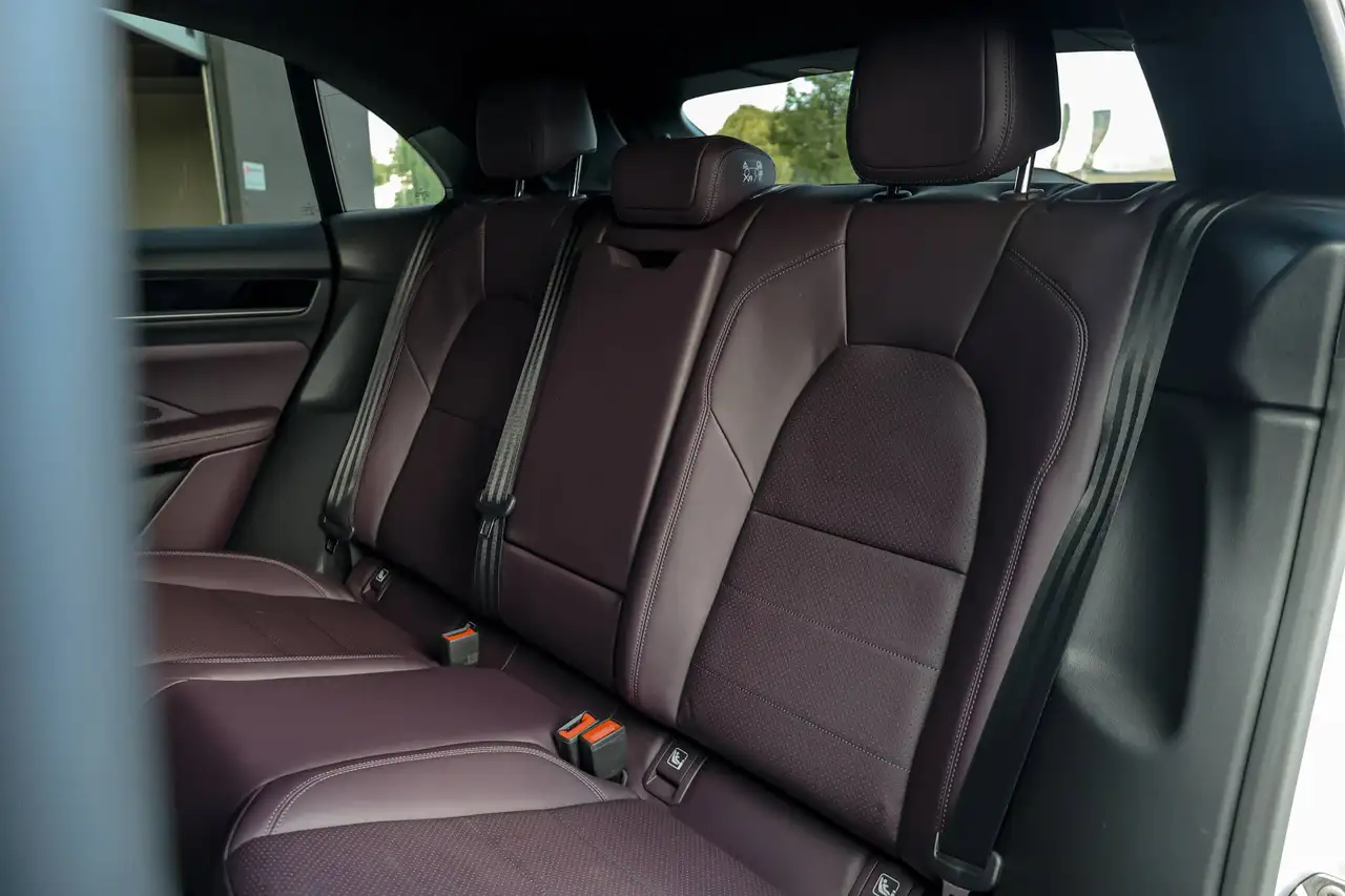 Porsche Macan 4 e-Macan 100 kWh, миниатюра 20