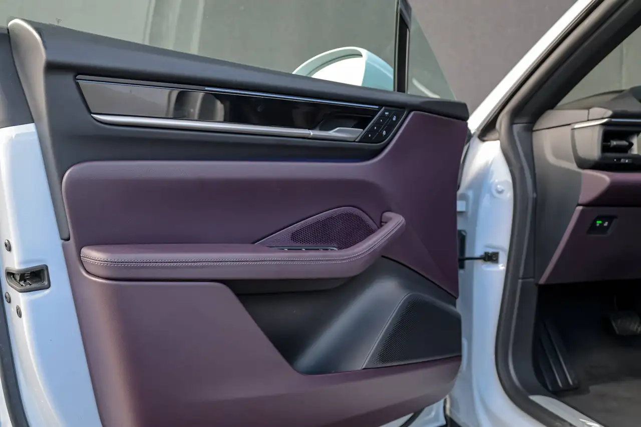 Porsche Macan 4 e-Macan 100 kWh, миниатюра 14