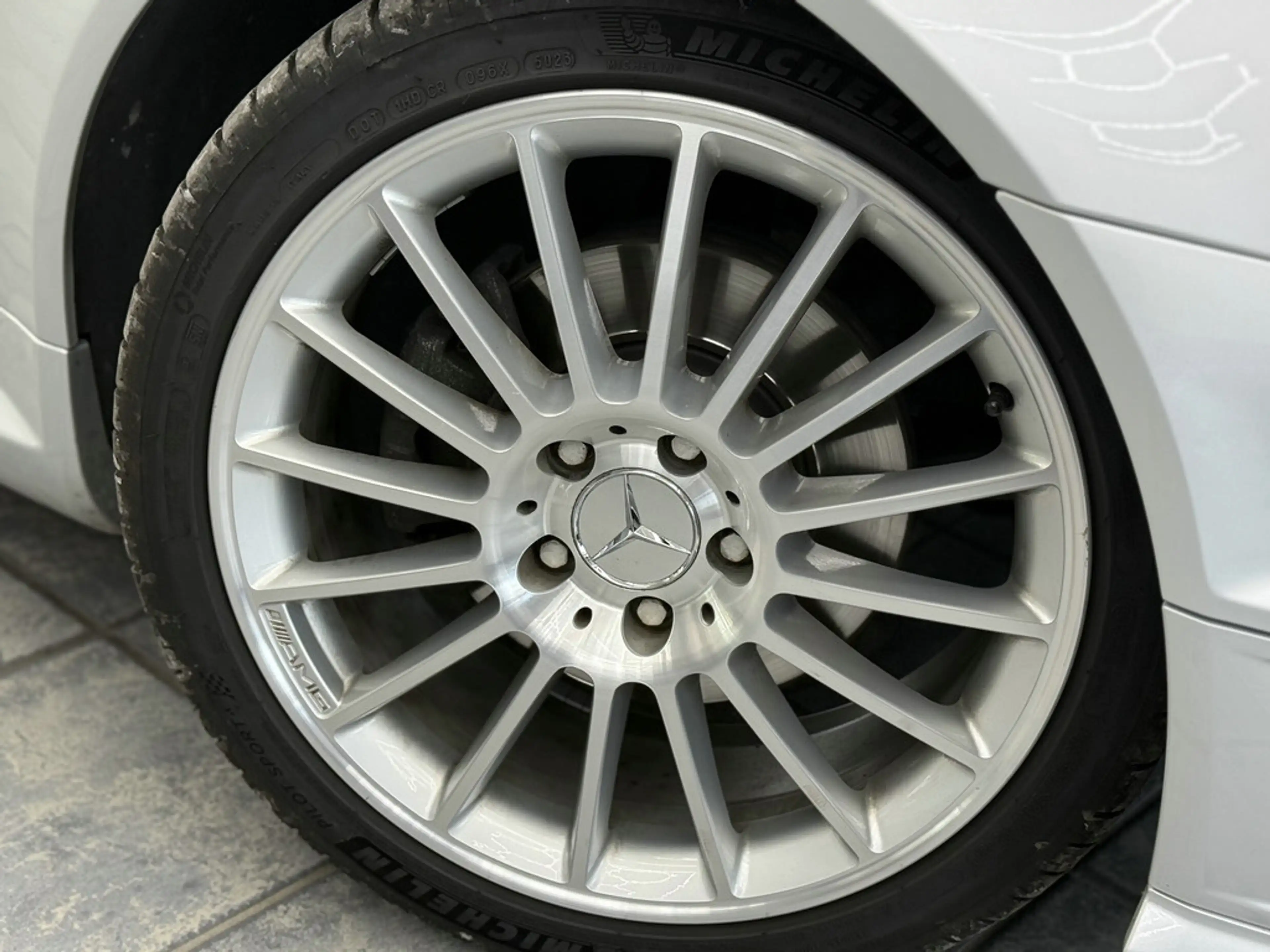 Mercedes-Benz SLK 300 V6 AMG-Line, Leder, Bi-Xenon, Airscarf — photo 3