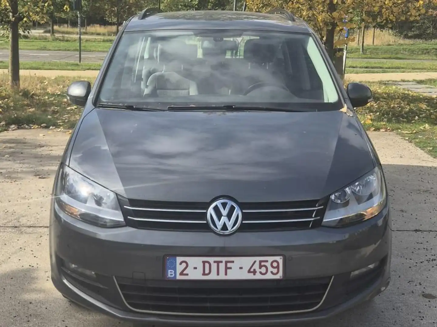 Volkswagen Sharan Sharan 2.0 TDI DSG BlueMotion Technology Highline Gris - 2