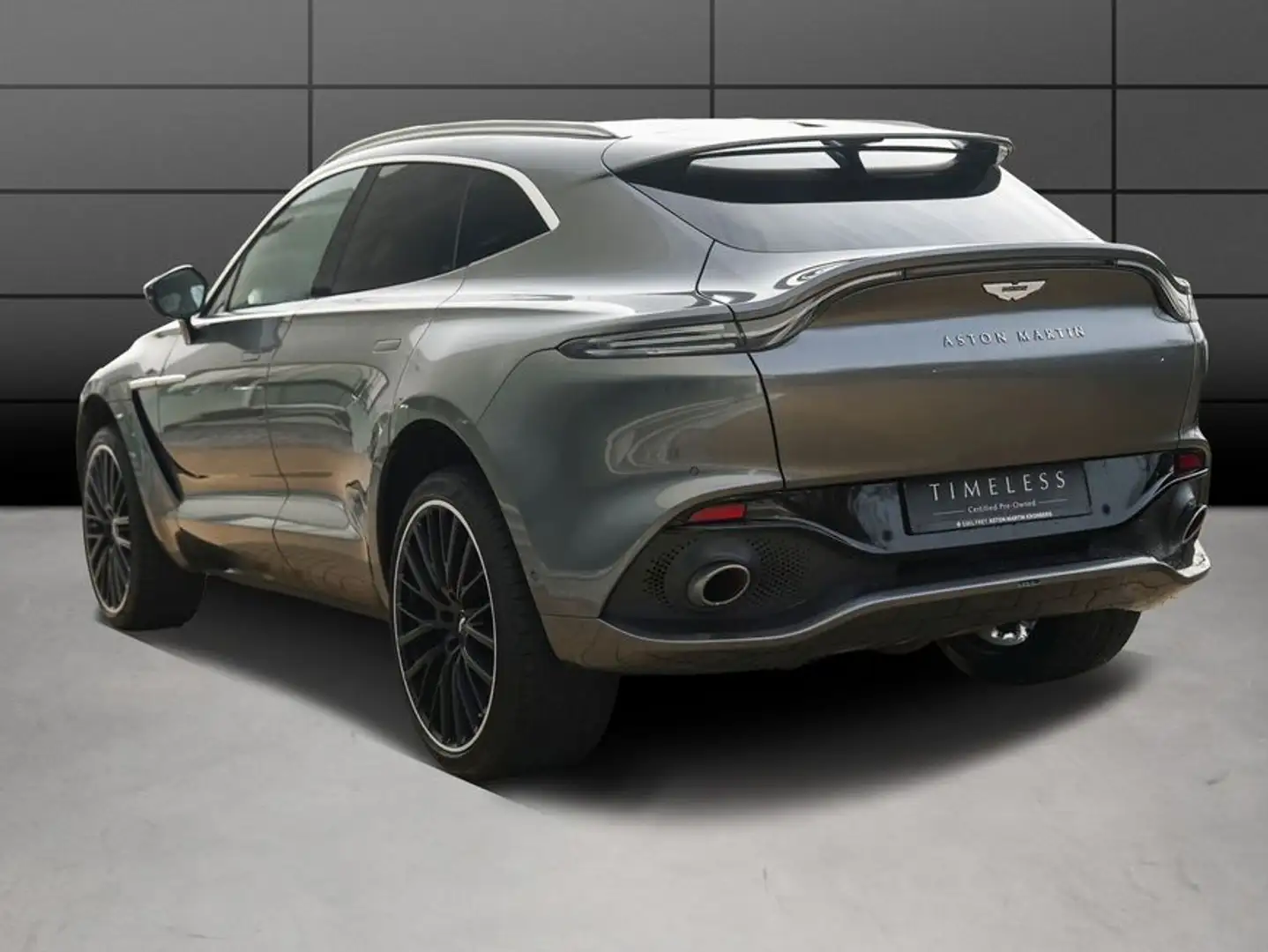 Aston Martin DBX 550 Silber - 2