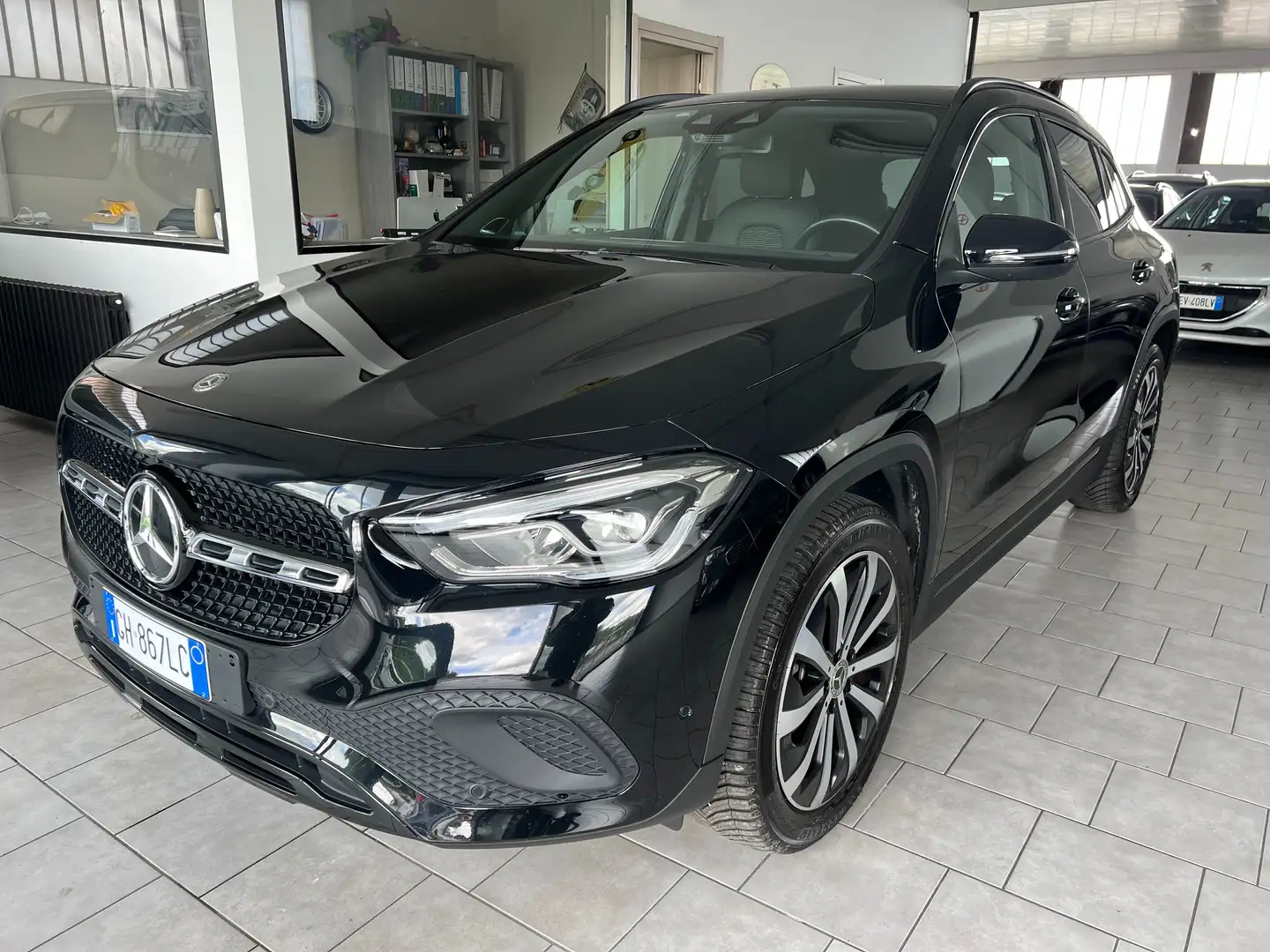 Mercedes-Benz GLA 250 Sport auto Zwart - 1
