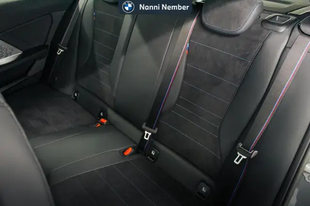 BMW 1 Series view 15