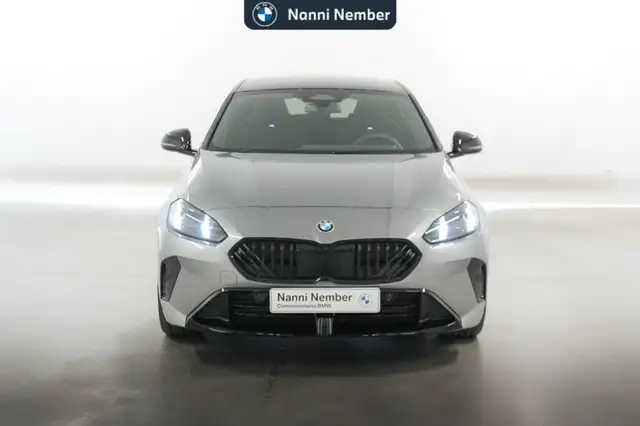 BMW 1 Series view 2