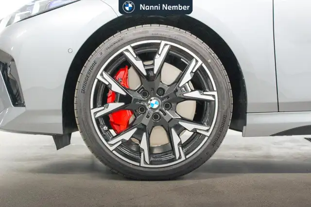 BMW 1 Series view 7