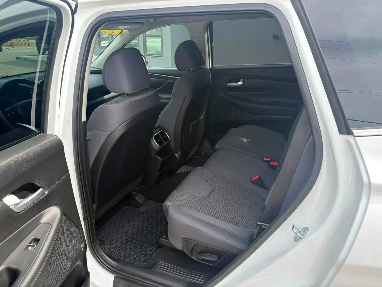 Hyundai SANTA FE снимка Hyundai SANTA FE