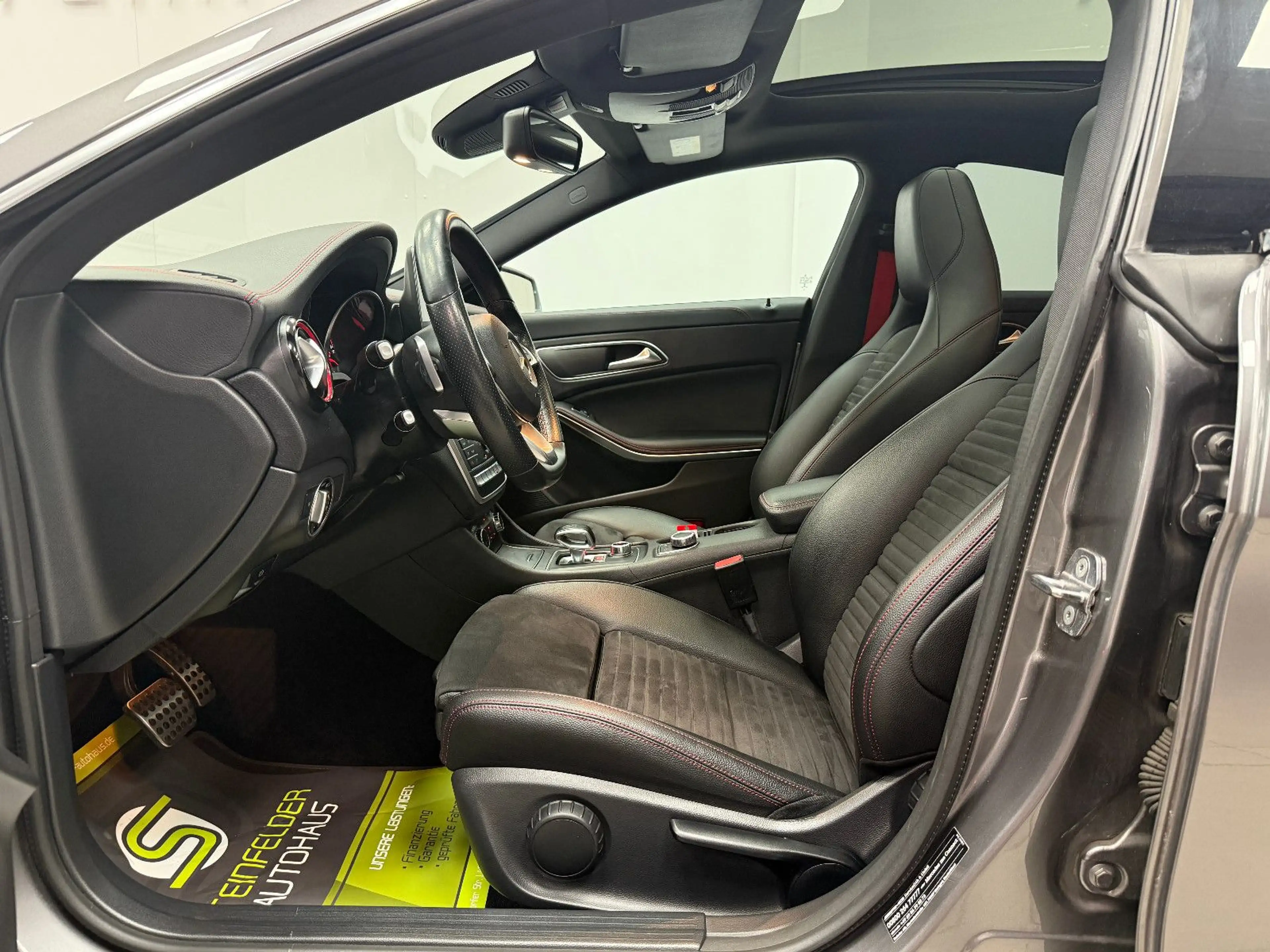 Mercedes-Benz CLA 45 AMG 4Matic PANORAMA / KEYLESS/PERFORMANCE — photo 11