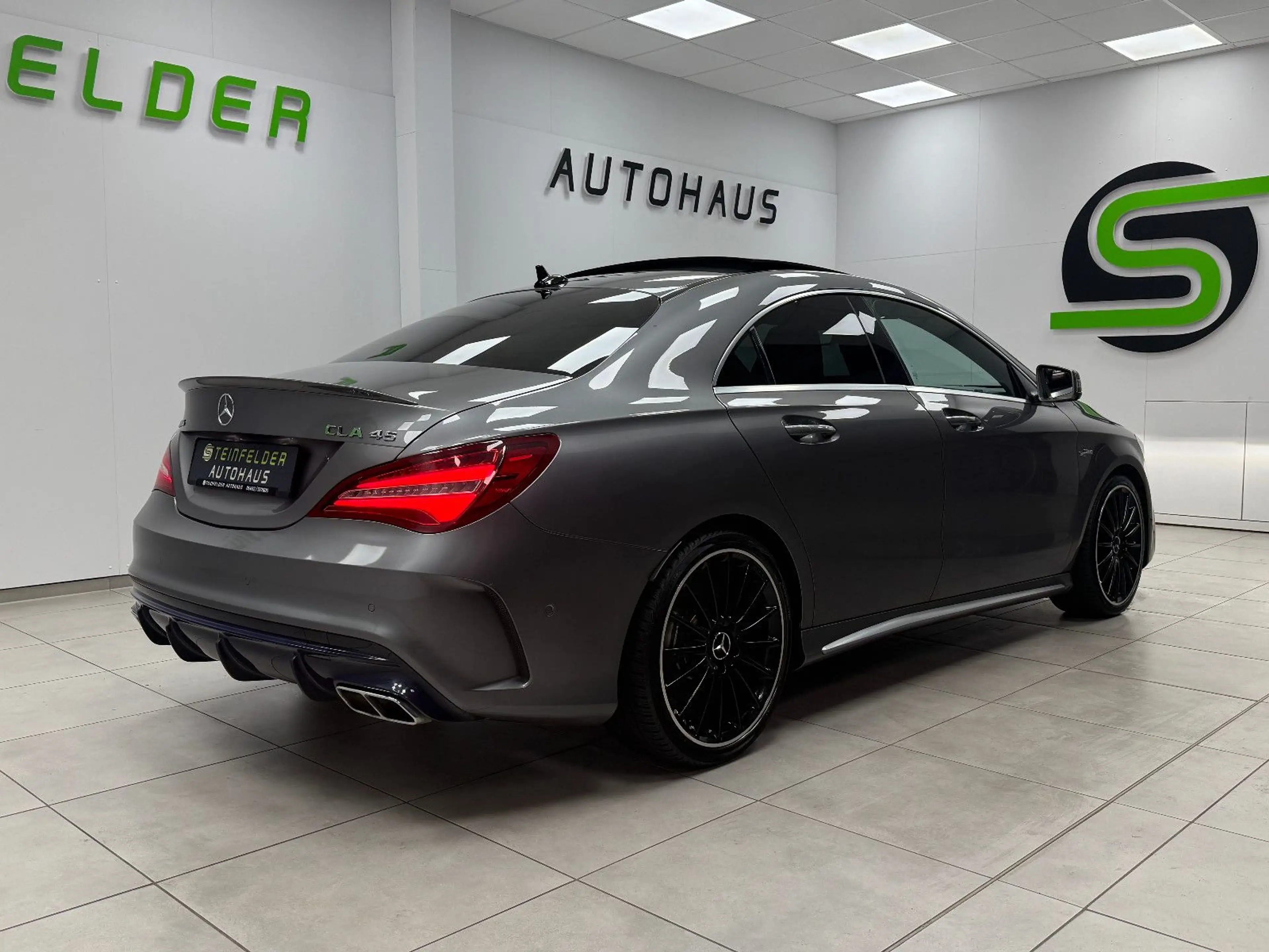 Mercedes-Benz CLA 45 AMG 4Matic PANORAMA / KEYLESS/PERFORMANCE — photo 7