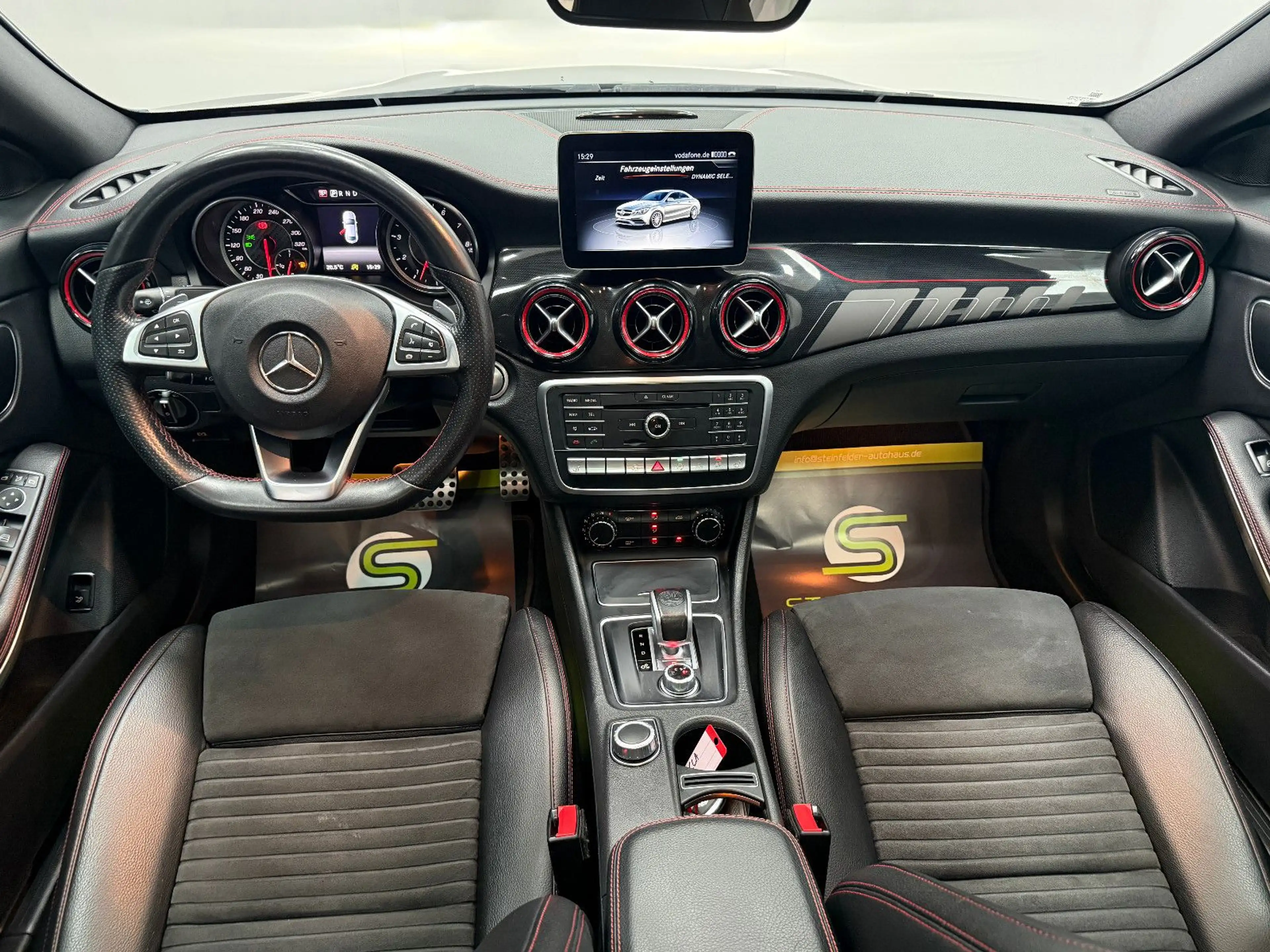 Mercedes-Benz CLA 45 AMG 4Matic PANORAMA / KEYLESS/PERFORMANCE — photo 15