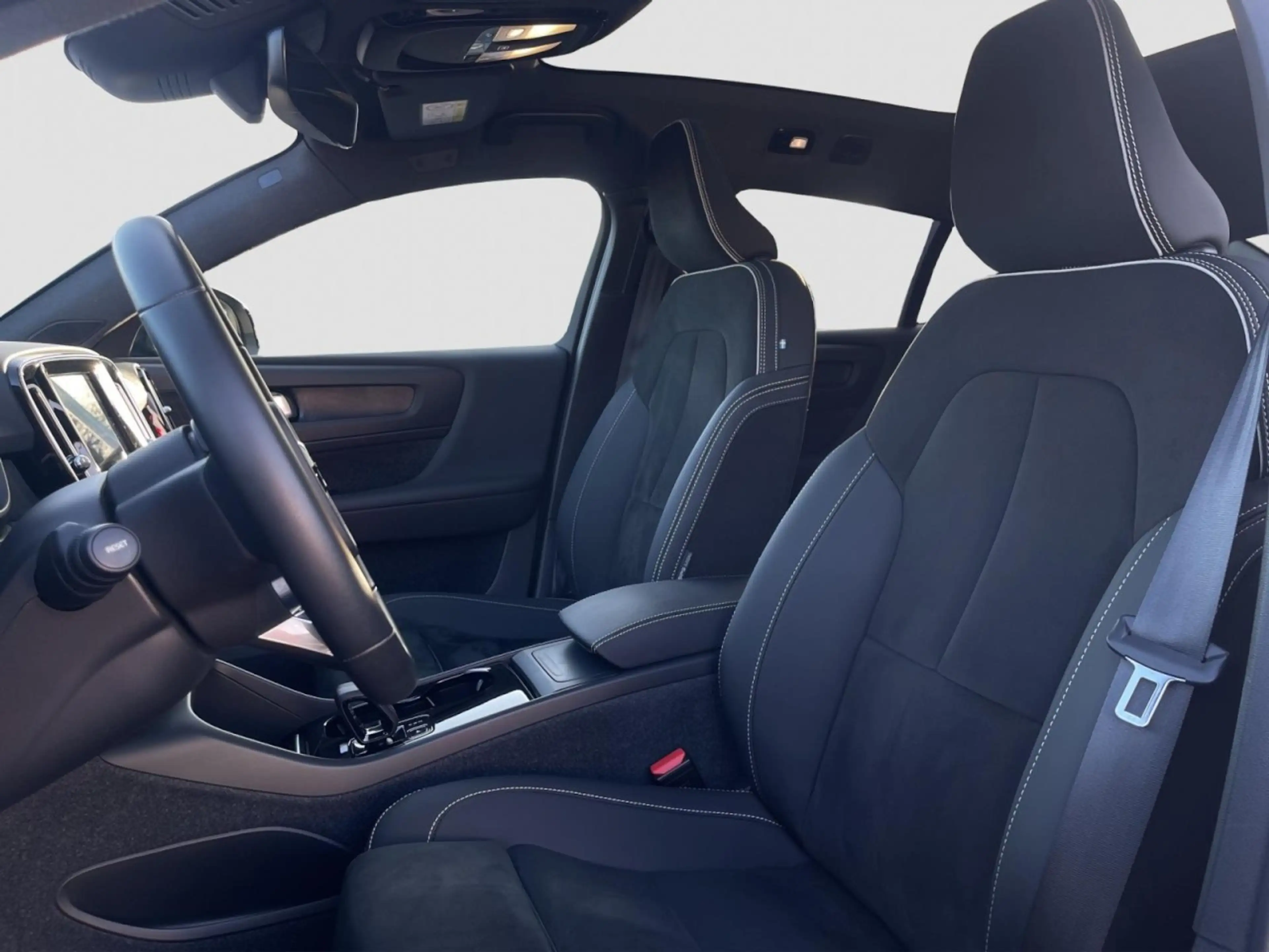 Volvo C40 Plus Twin Electric AWD/Navi/Kam/Pano/20Zoll Klima — photo 13