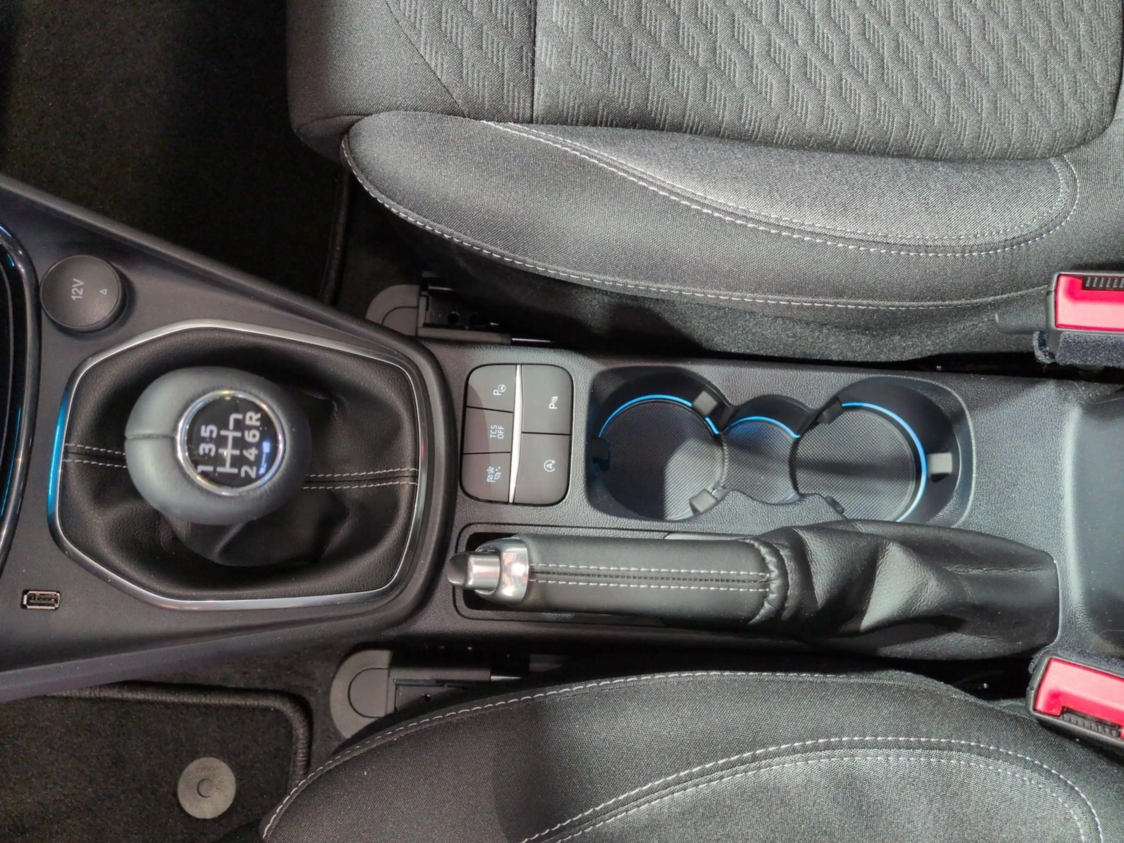 Ford Puma Titanium 1.0L / Fahrassistenz-Paket / LED — photo 15