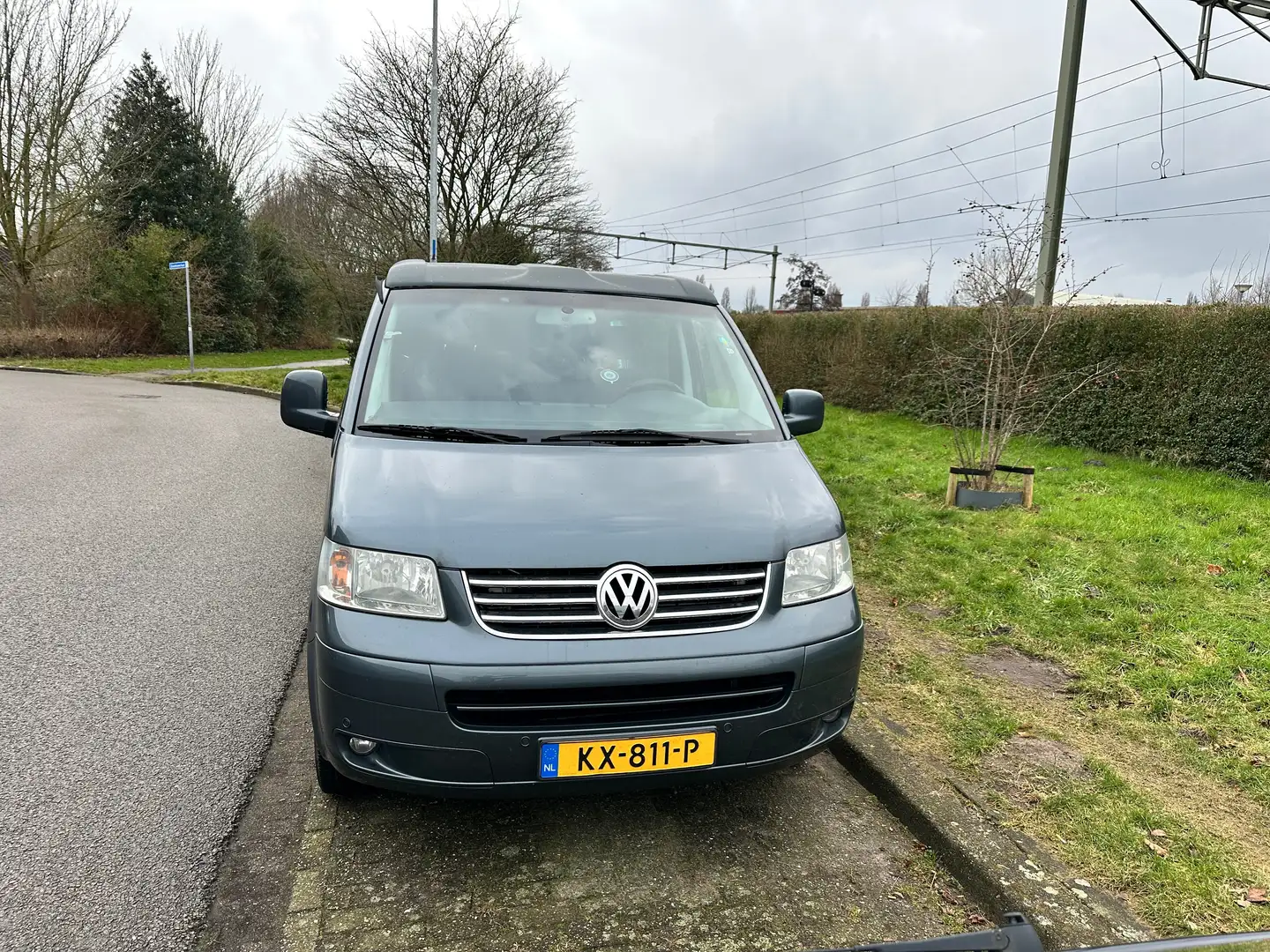 Volkswagen Transporter zelfbouwcamper L2H1 2.4L 5CIL Šedá - 2