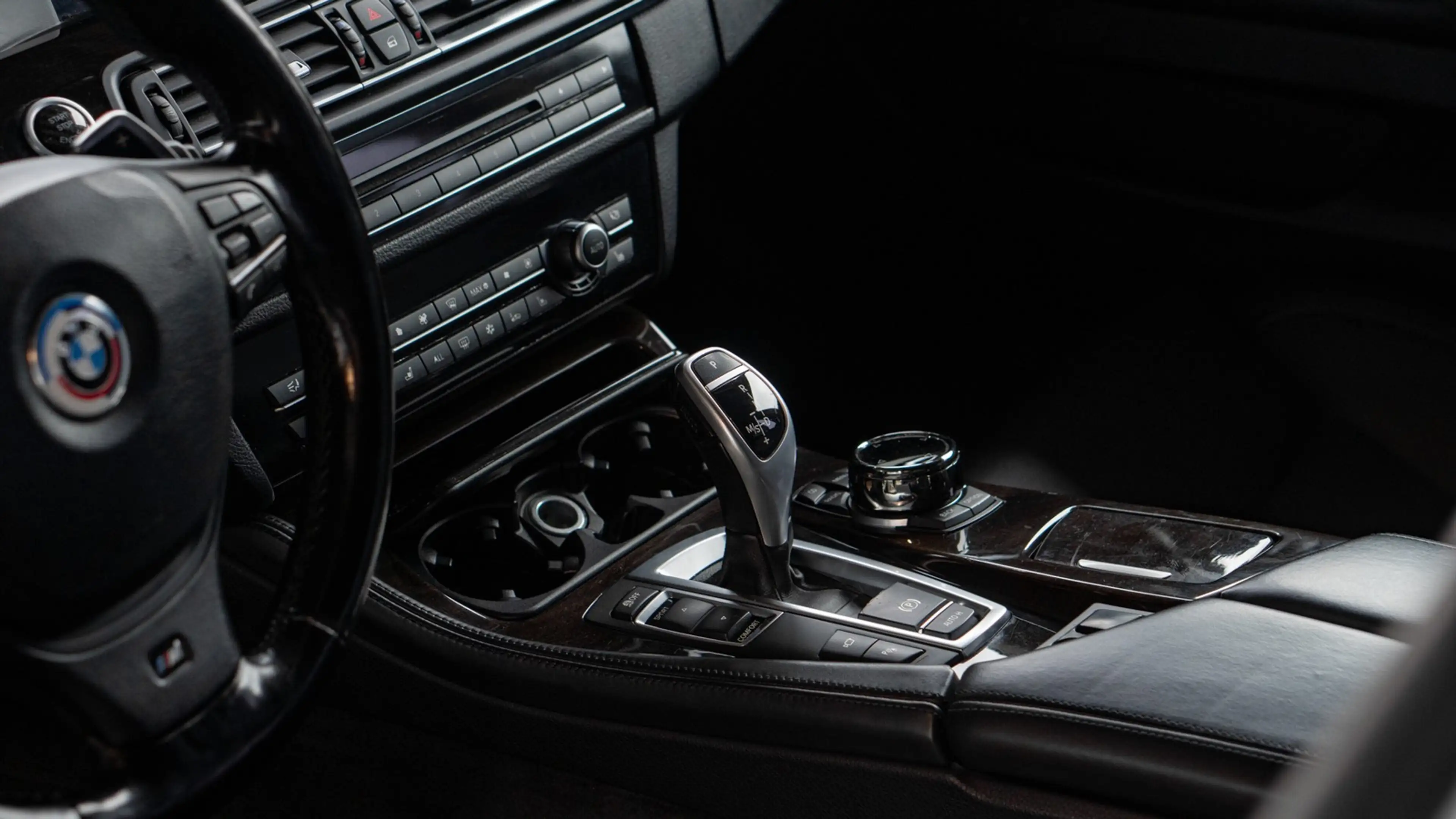 BMW 535 d M PAKET *HUD*360°*SOFTCLOSE*STANDHZG* — photo 11