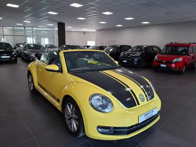 Volkswagen Maggiolino Cabrio 2.0 tdi bm Design 110cv GSR