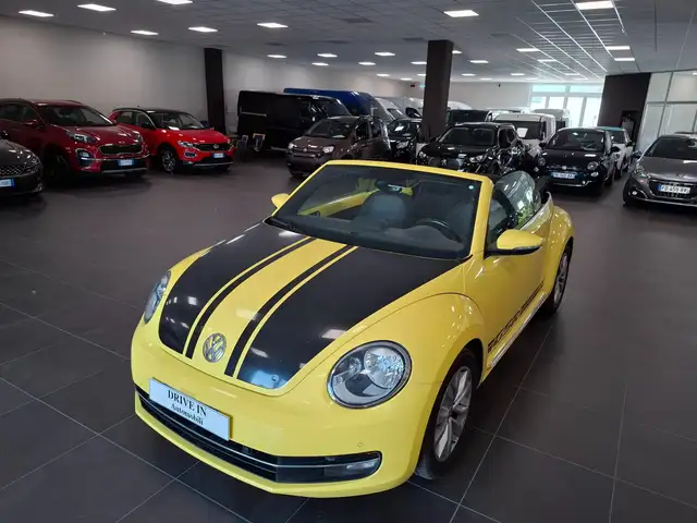 Volkswagen Maggiolino Cabrio 2.0 tdi bm Design 110cv GSR