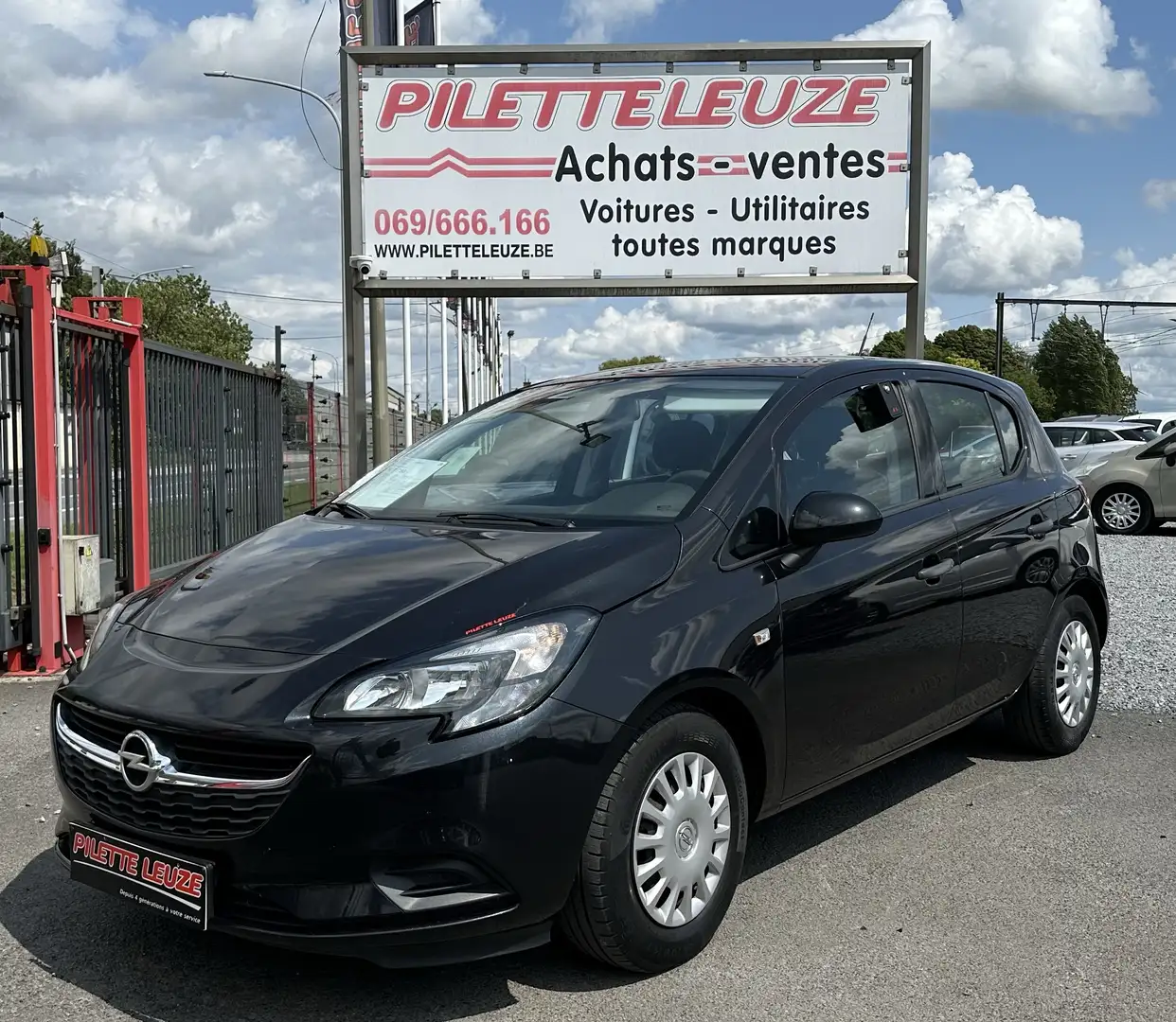 Opel Corsa 1.2i Negro - 1