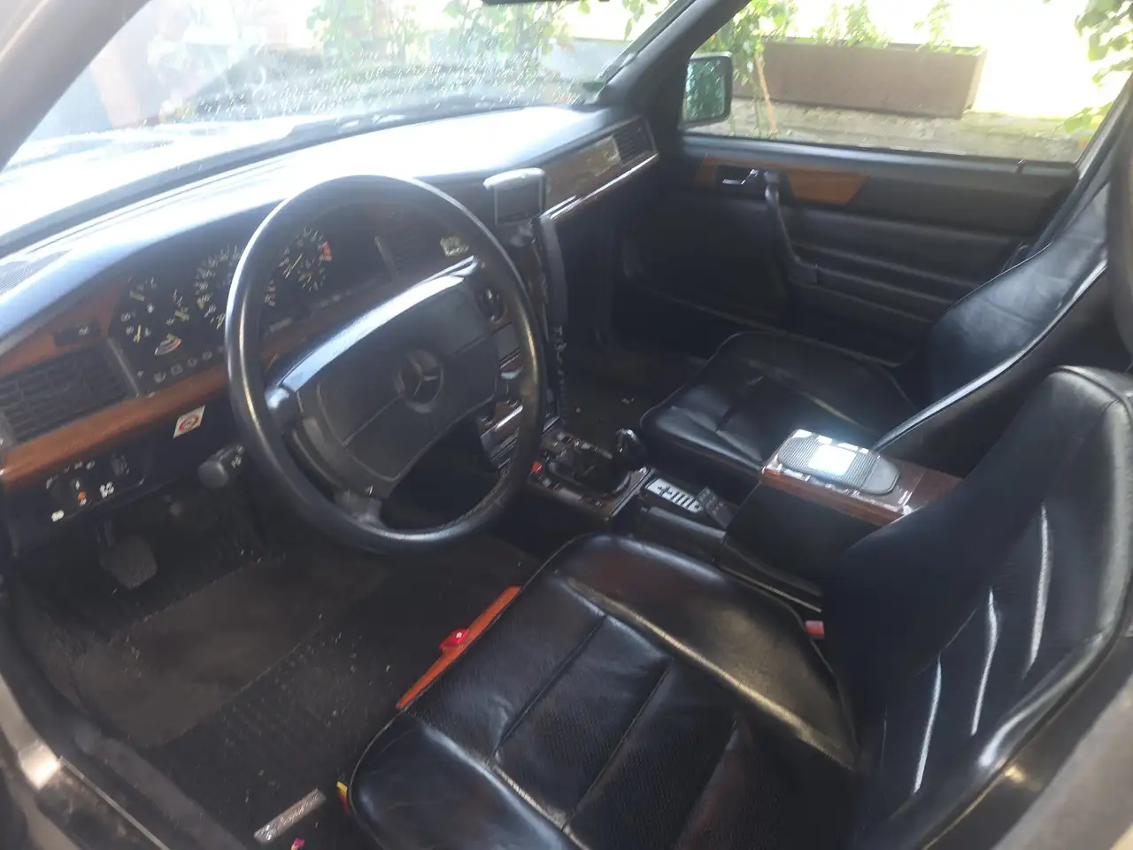 Mercedes-Benz 190 E 2.3 -16V (201.034), foto 2