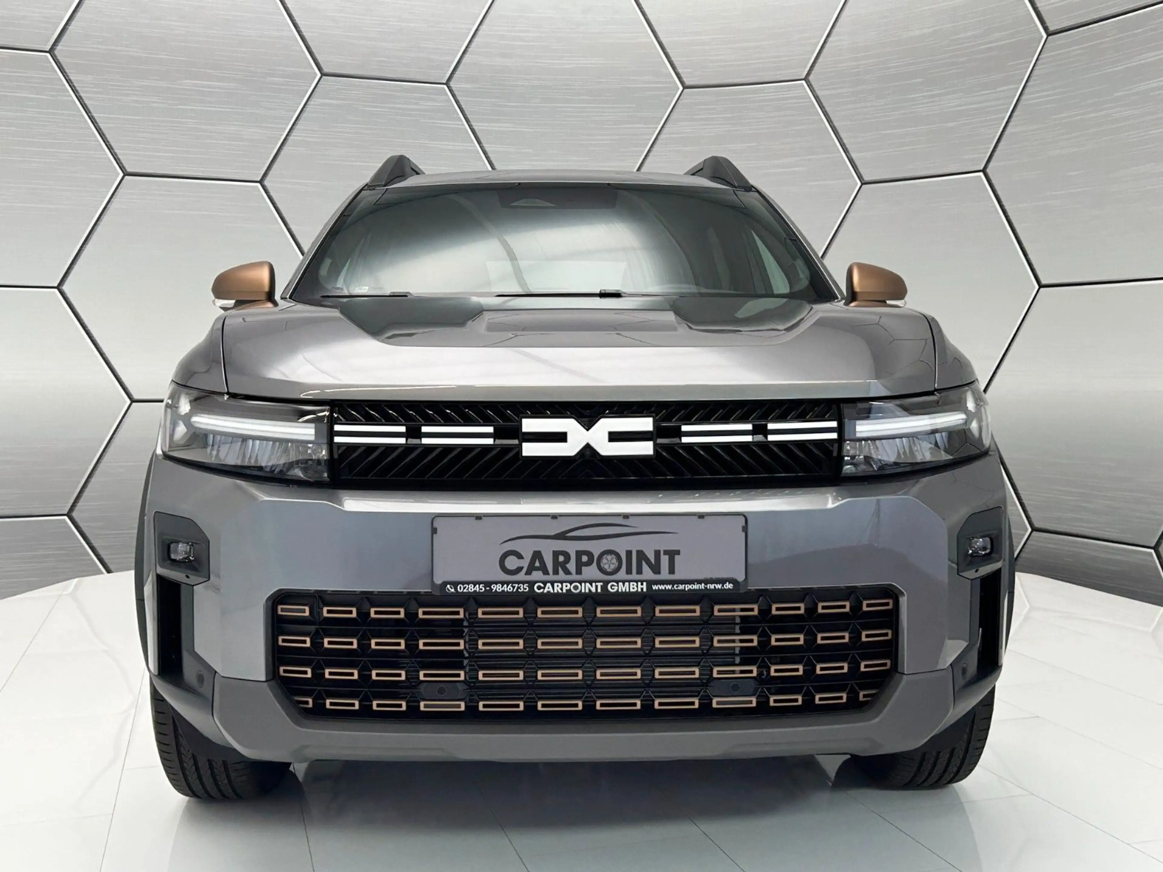 Dacia Bigster Extreme hybrid-G 150 4x4 City/Winter — photo 9