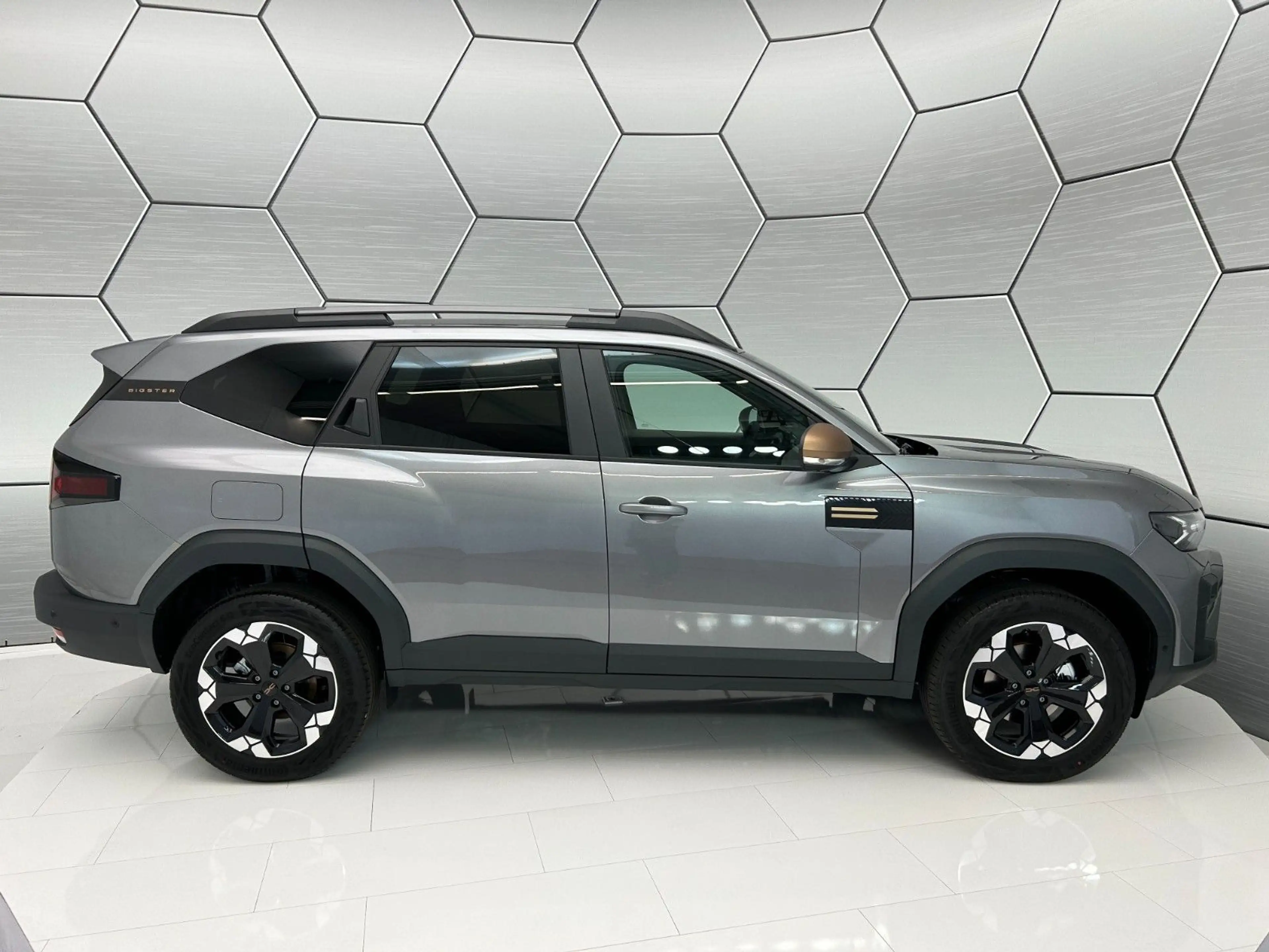 Dacia Bigster Extreme hybrid-G 150 4x4 City/Winter — photo 7