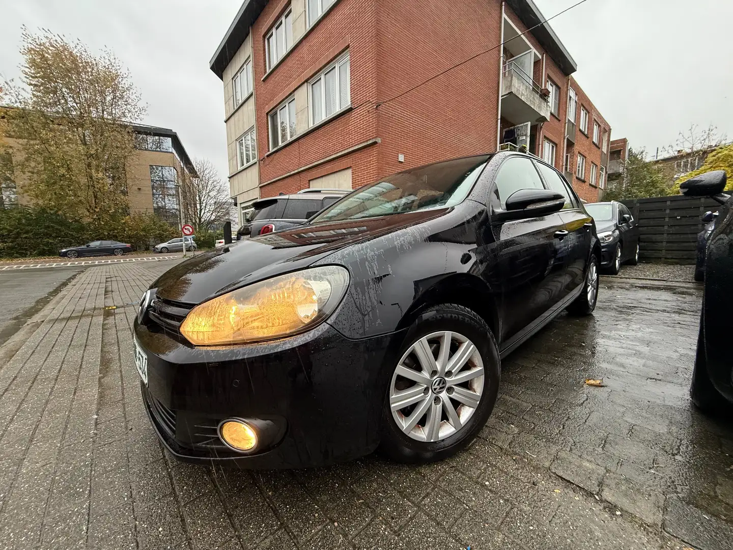 Volkswagen Golf 1.6 CR TDi BlueMotion,Carnet,C.T.+Car-Pass!Top! Zwart - 1