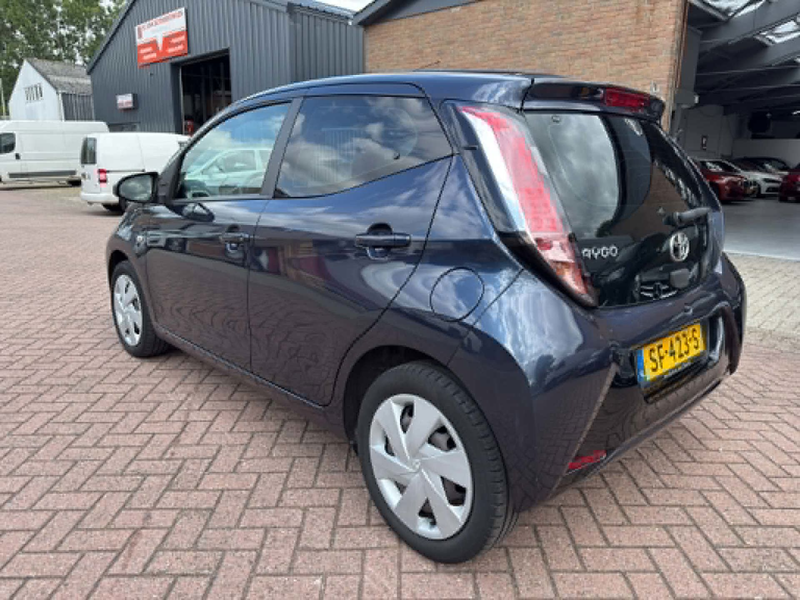 Toyota Aygo 1.0 VVT-i x-play \ automaat \ camera \ e1 — photo 4