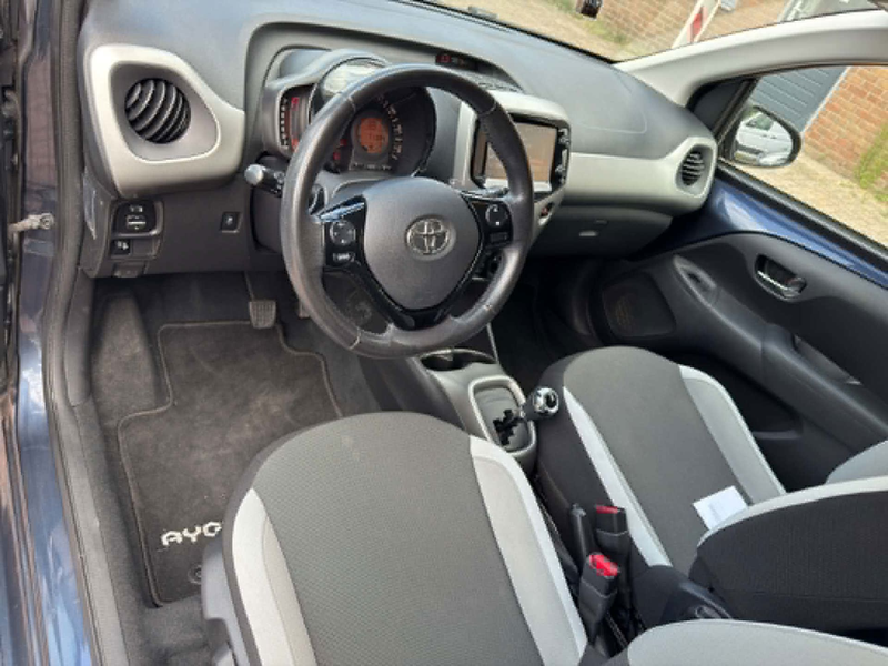 Toyota Aygo 1.0 VVT-i x-play \ automaat \ camera \ e1 — photo 5
