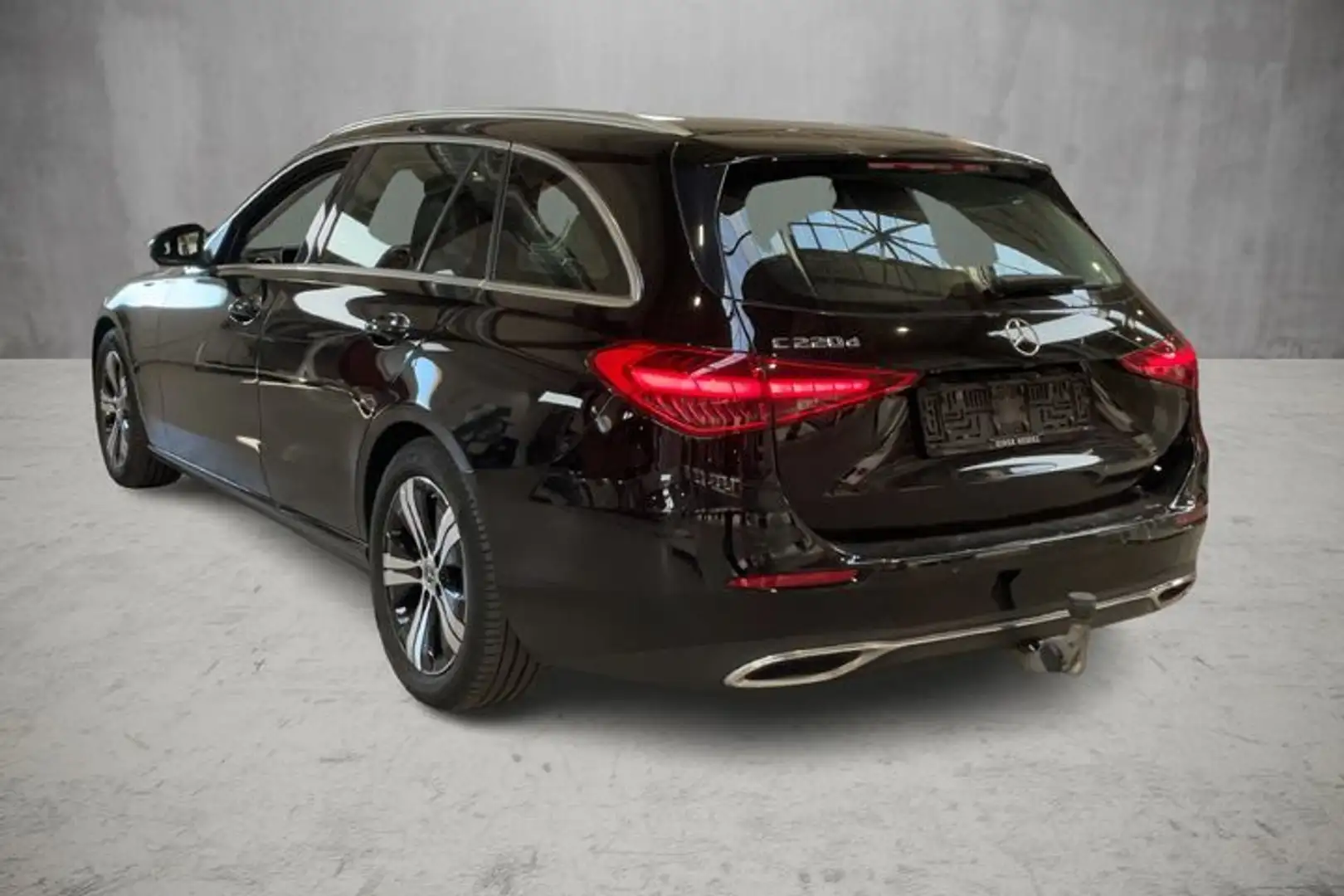Mercedes-Benz C 220 d T Avantgarde Schwarz - 2