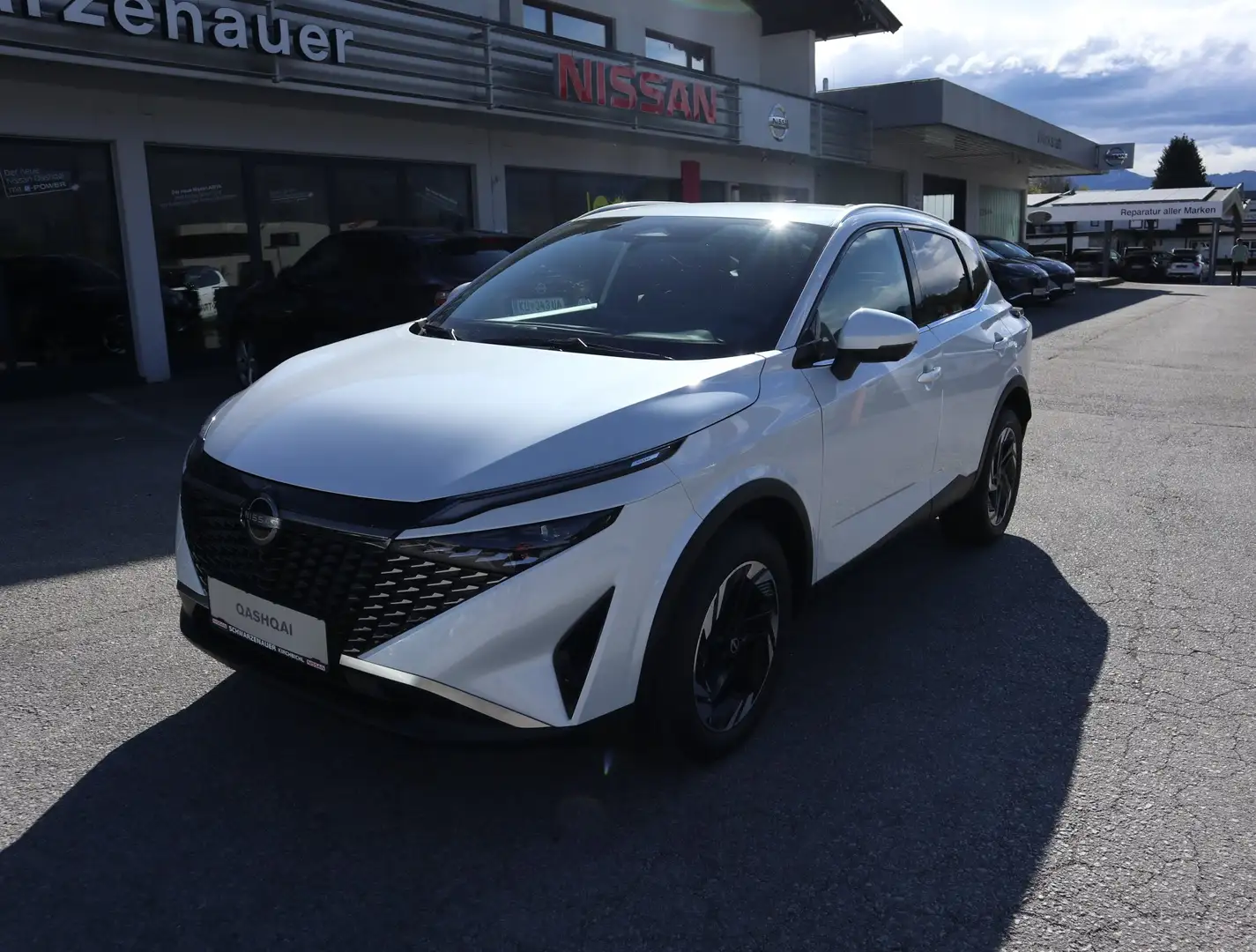 Nissan Qashqai N-Connecta Automatik /2WD Blanc - 1