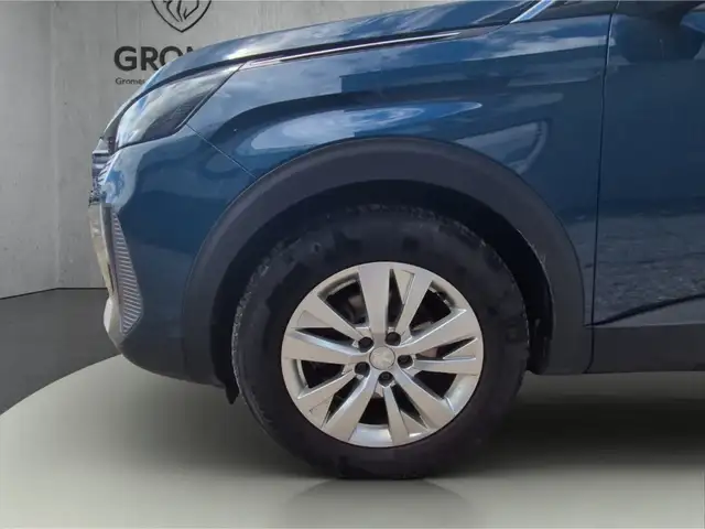 Peugeot 3008 view 11