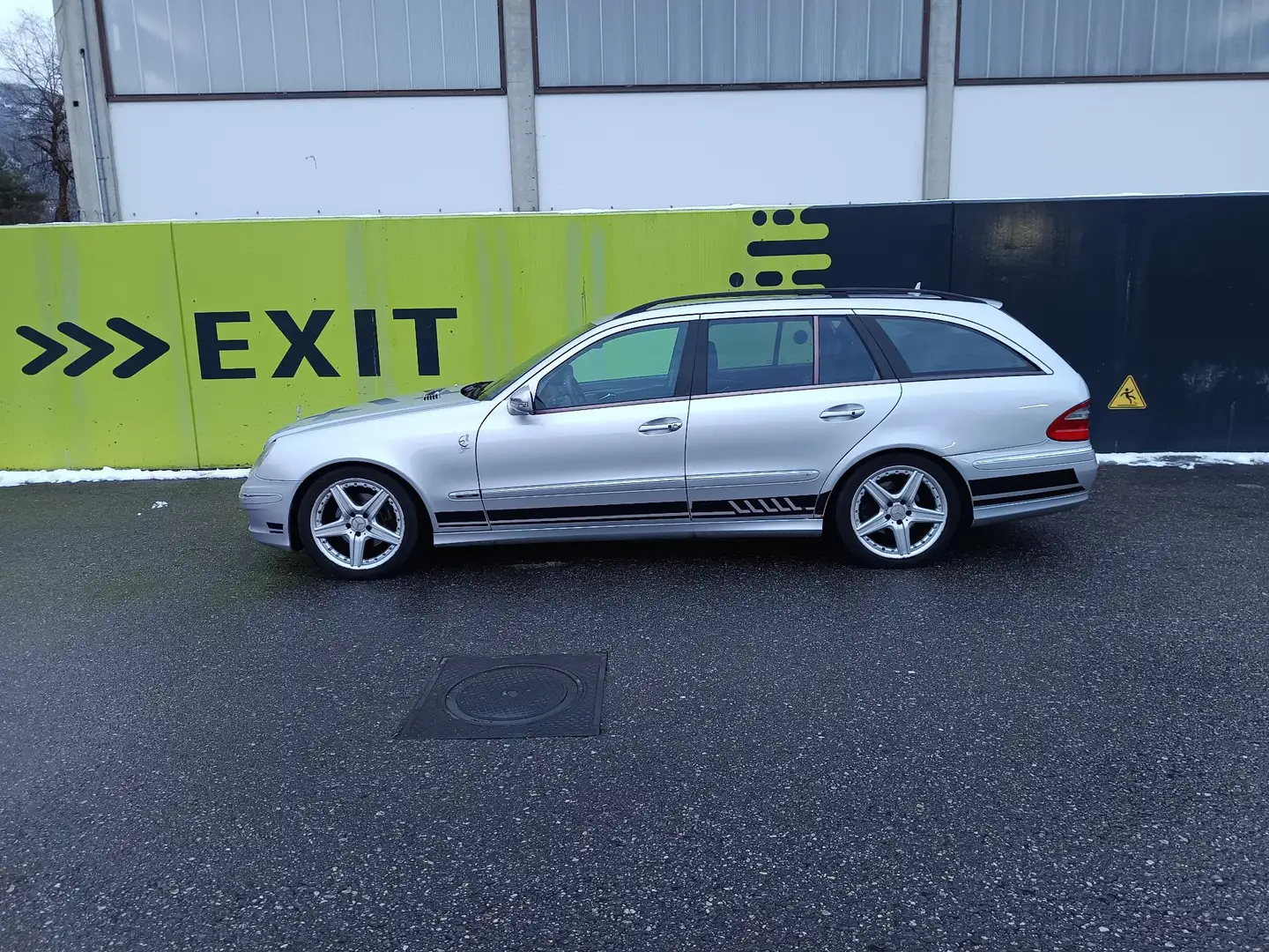 Mercedes-Benz E 320 T CDI 4Matic Automatik Avantgarde DPF Grau - 2