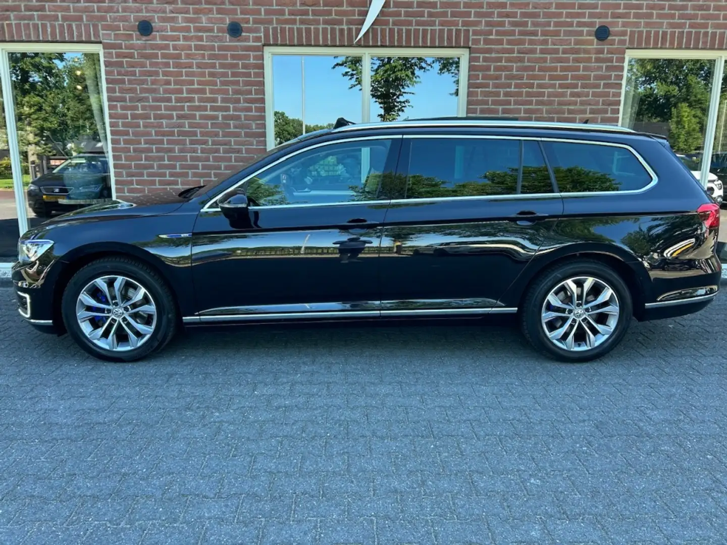 Volkswagen Passat Variant 1.4 T. GTE C.S. Pl. PANO / SCHUIF.KANTELDAK / FULL Negro - 2