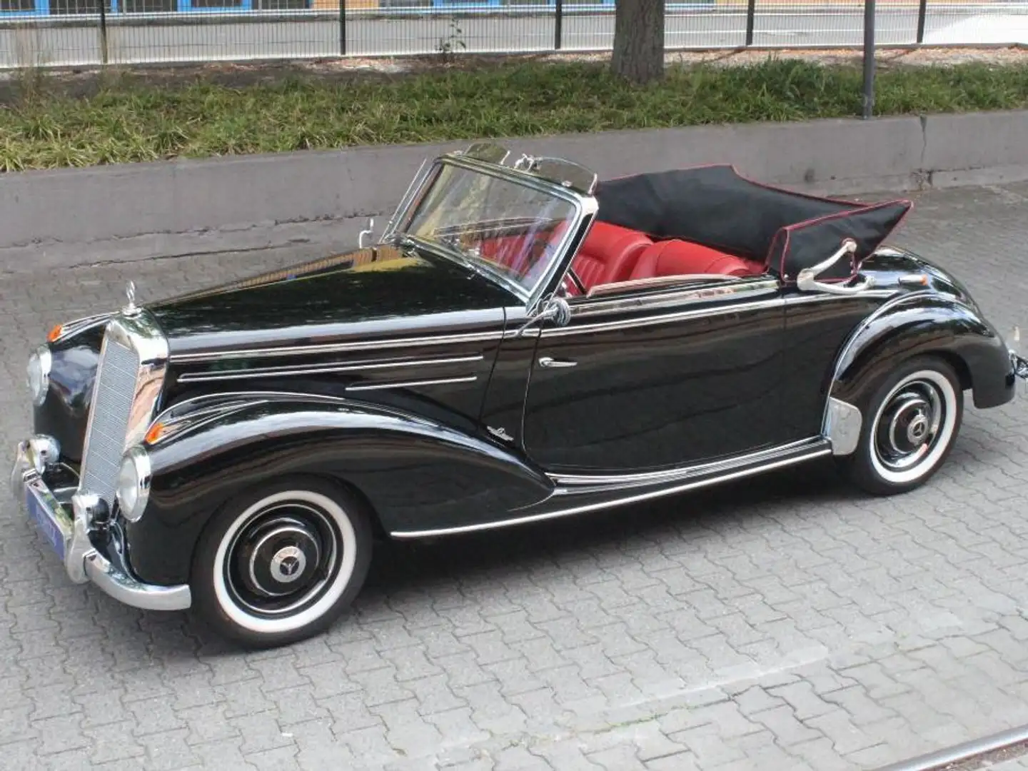 Mercedes-Benz 220 220 Cab. A Zwart - 1