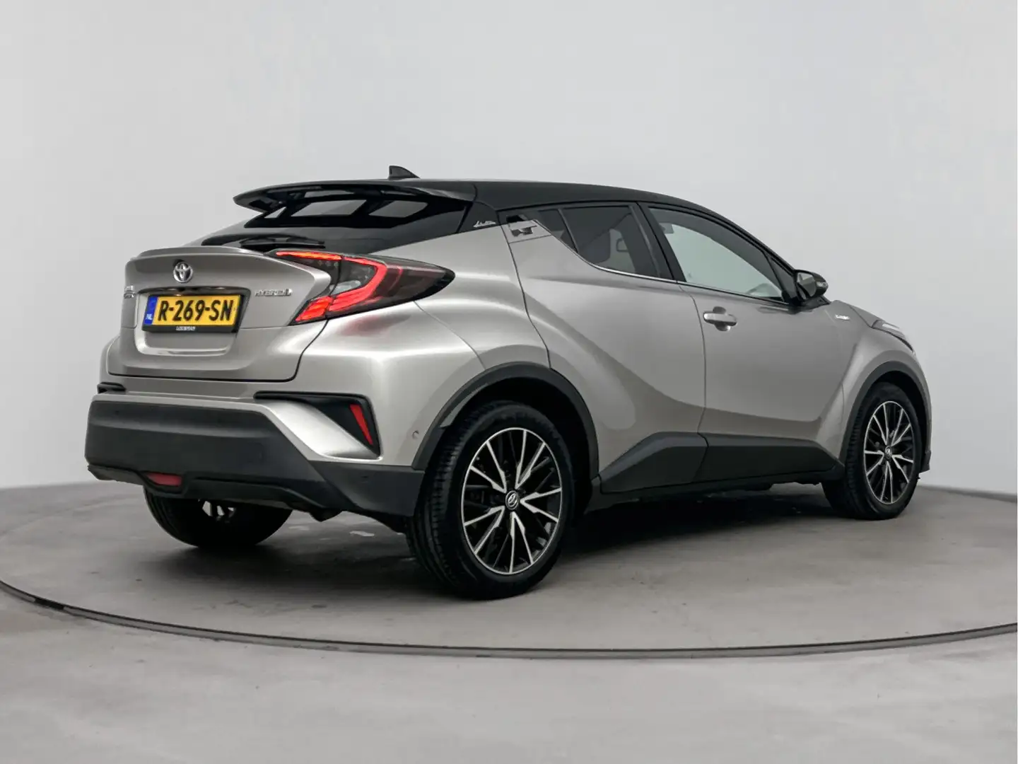 Toyota C-HR 1.8 Hybrid Adventure | Dodehoek Detector | Lederen Gris - 2