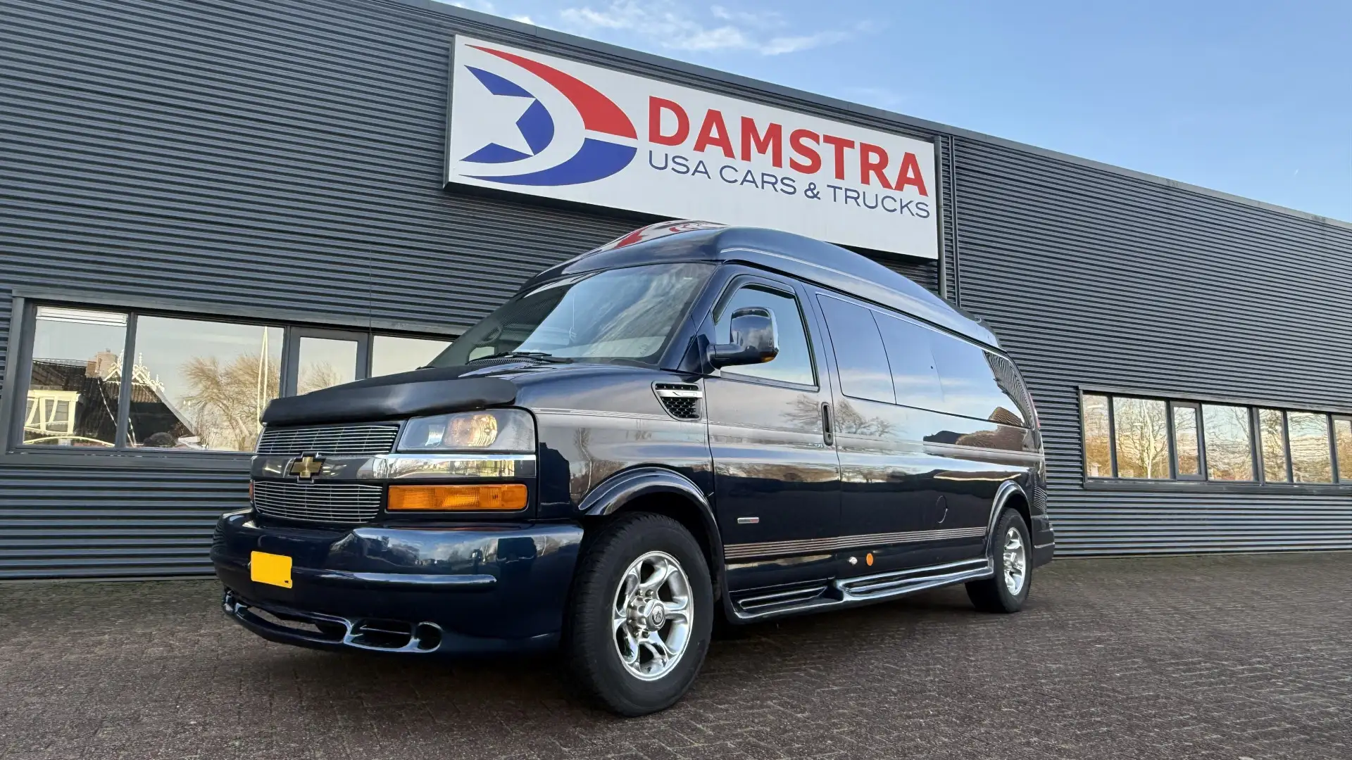 Chevrolet Express 2500 6.6 duramax Sunshine conversion - 1