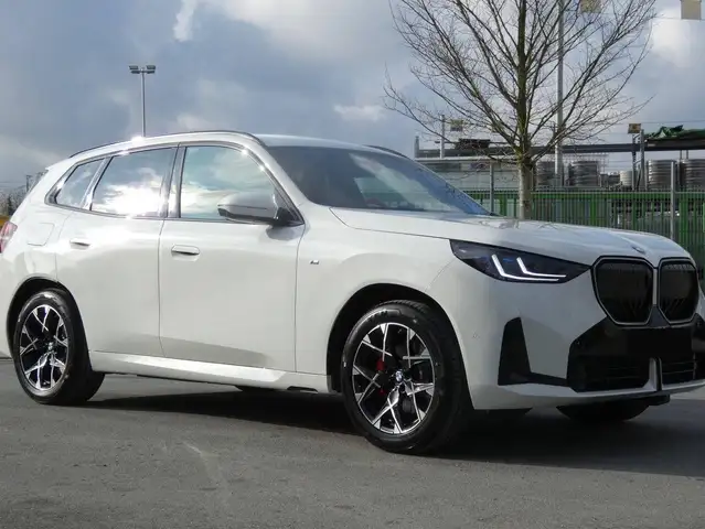BMW X3 view 6