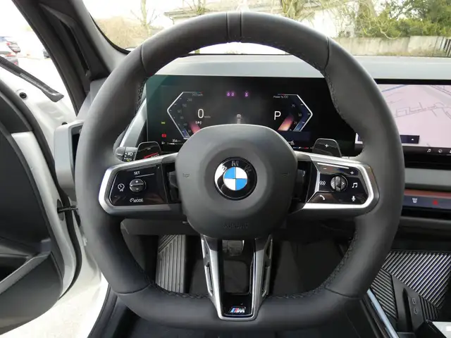 BMW X3 view 4