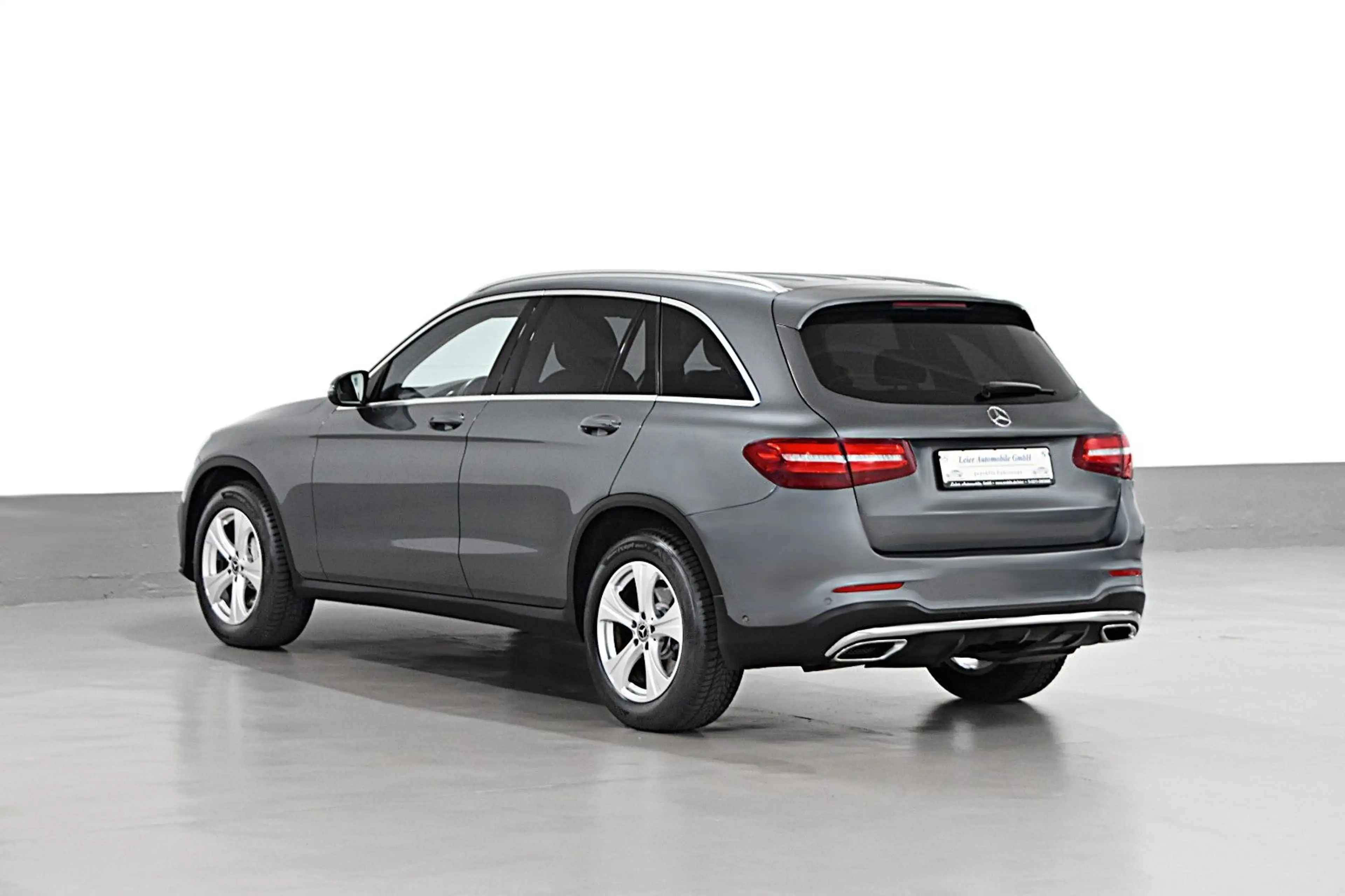 Mercedes-Benz GLC 250 D 4-MATIC AMG LINE*STANDHEIZUNG* — photo 4